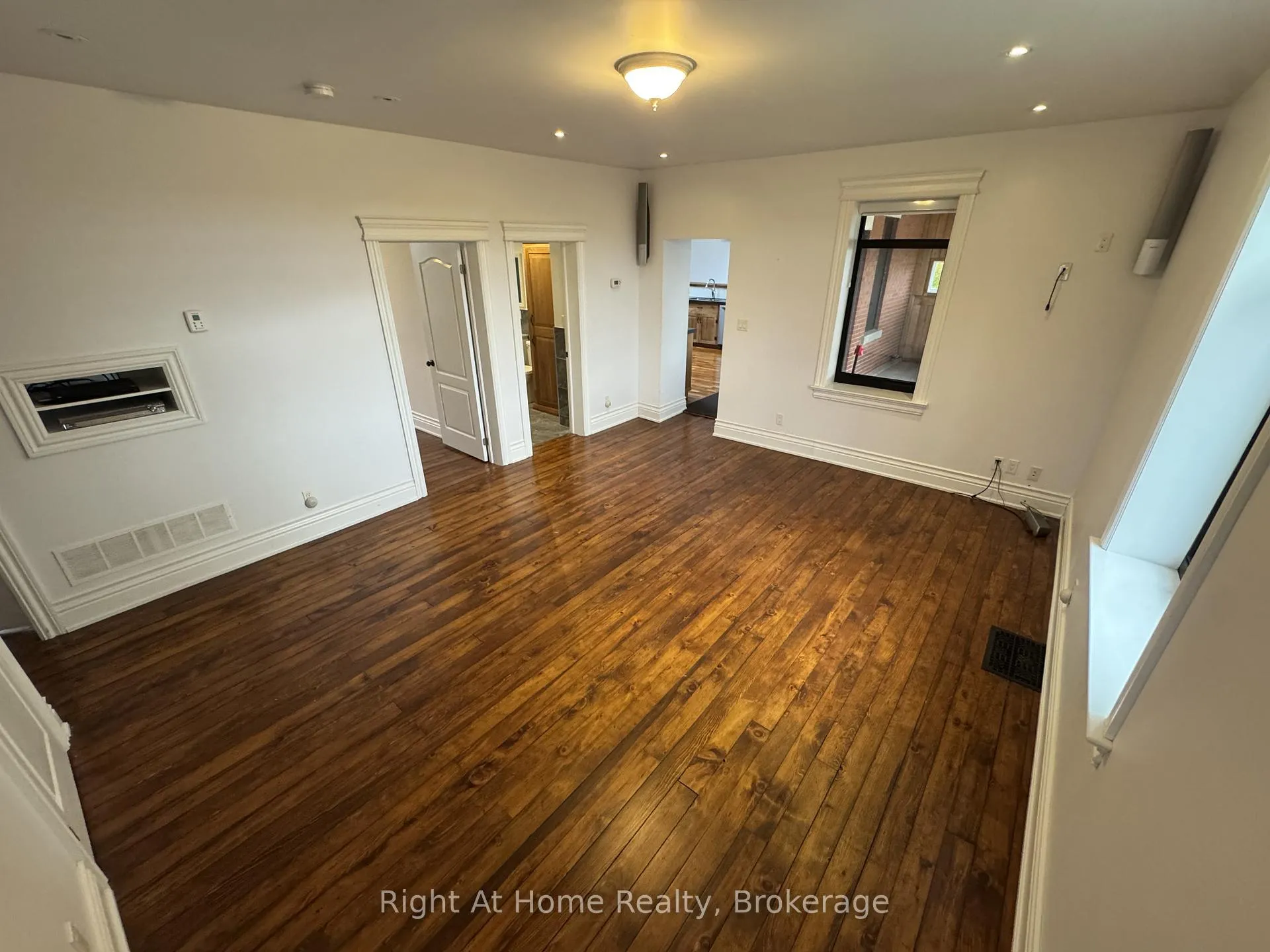 Photo 12 of 12 Erinville Drive, Erin — HOMEH