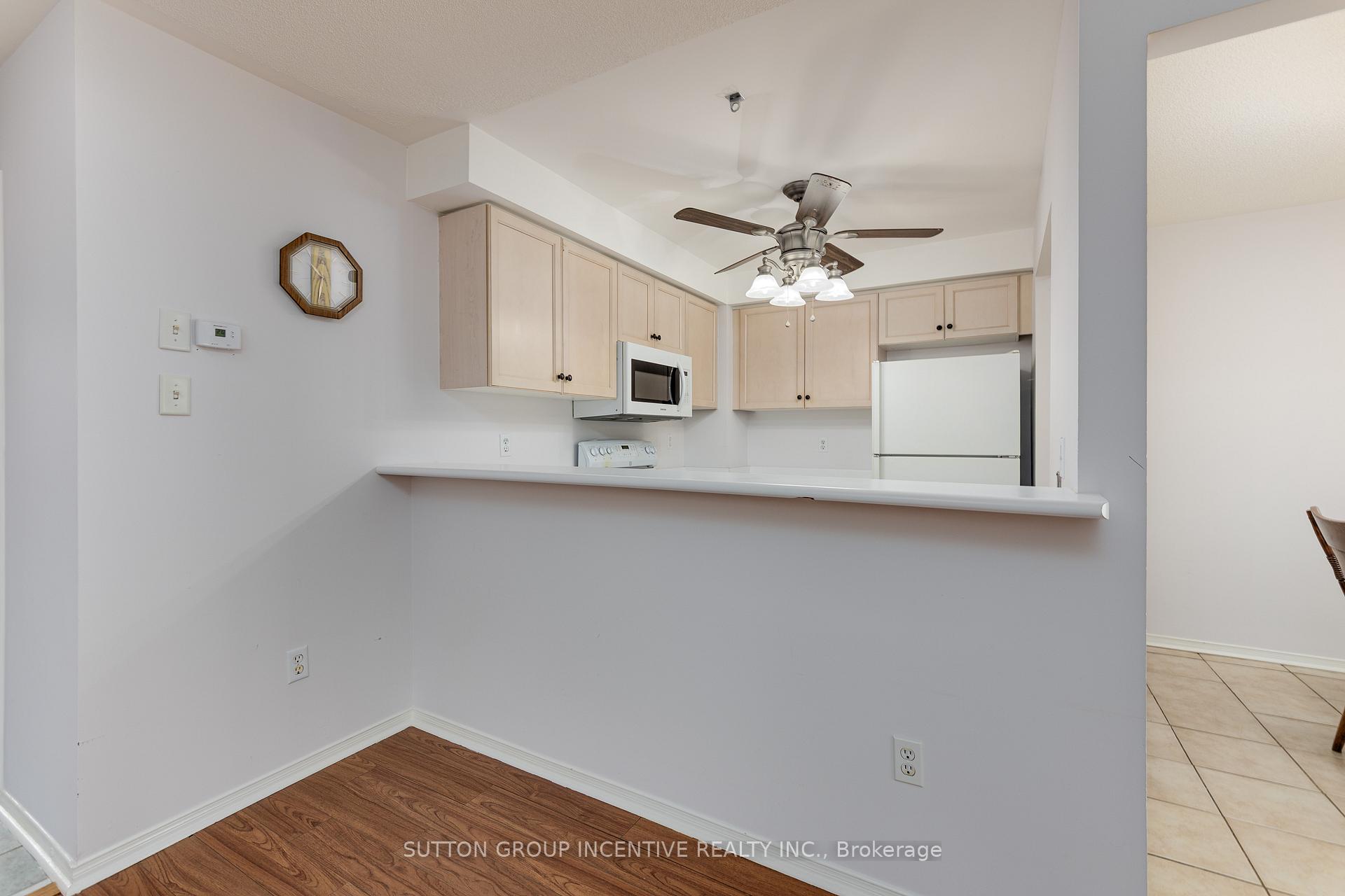 Photo 9 of 26 Bates Court, Barrie, Painswick North — HOMEH