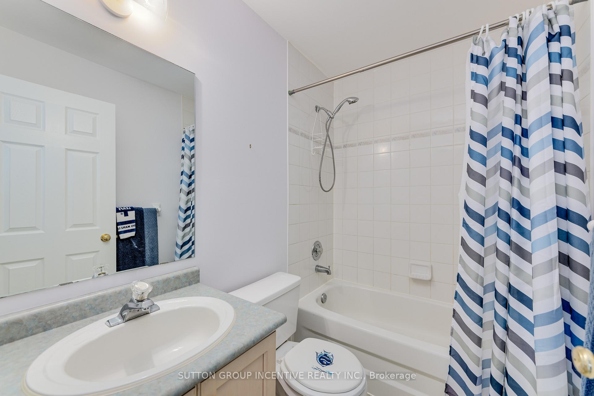 Photo 24 of 26 Bates Court, Barrie, Painswick North — HOMEH