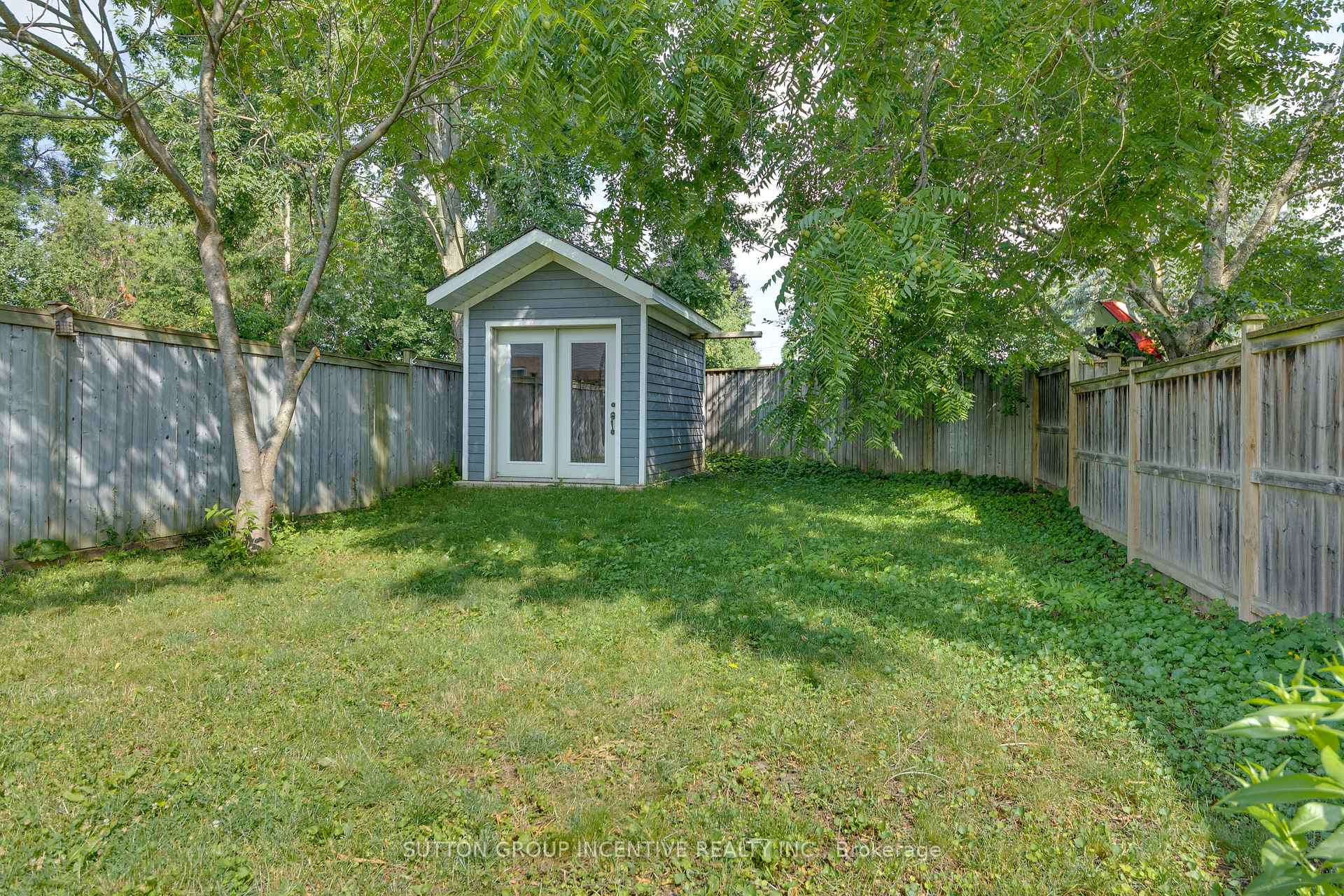 Photo 30 of 26 Bates Court, Barrie, Painswick North — HOMEH