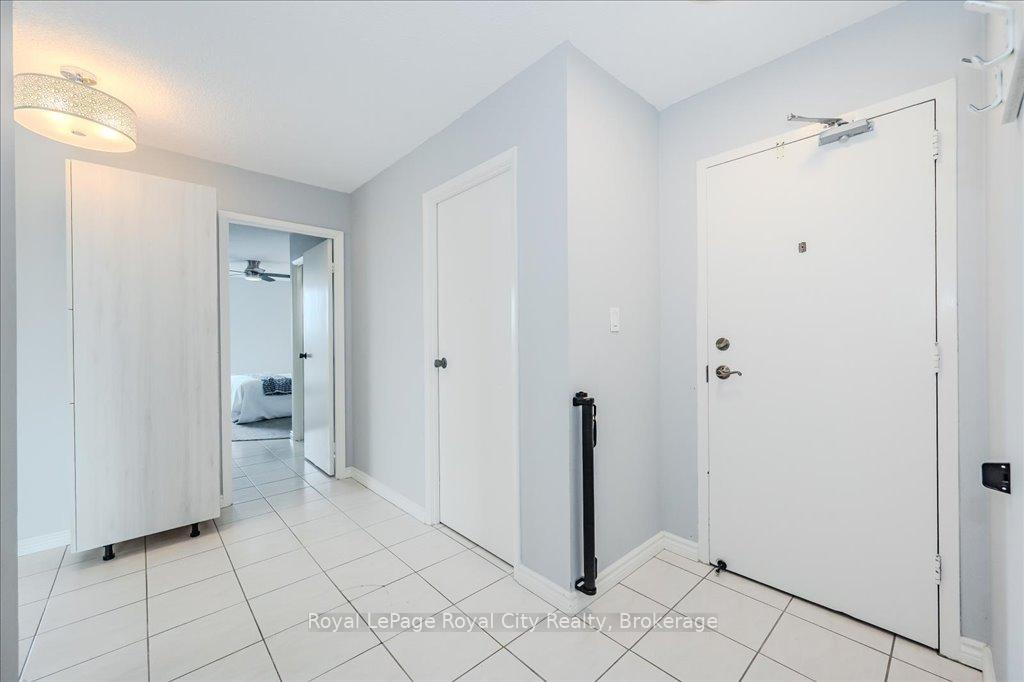 Photo 5 of Unit 605, 19 Woodlawn Road E, Guelph, Riverside Park — HOMEH
