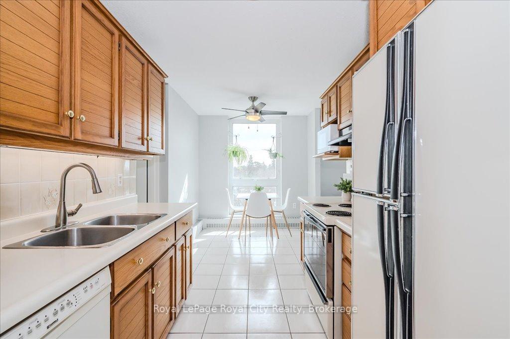 Photo 13 of Unit 605, 19 Woodlawn Road E, Guelph, Riverside Park — HOMEH
