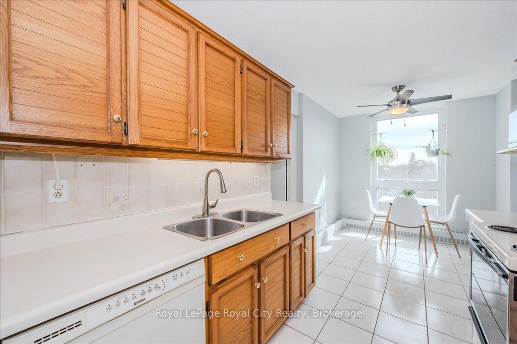 Photo 19 of Unit 605, 19 Woodlawn Road E, Guelph, Riverside Park — HOMEH
