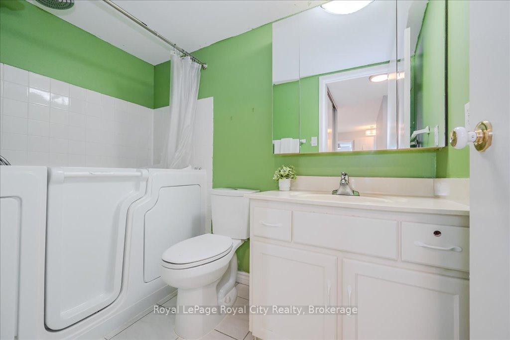 Photo 28 of Unit 605, 19 Woodlawn Road E, Guelph, Riverside Park — HOMEH