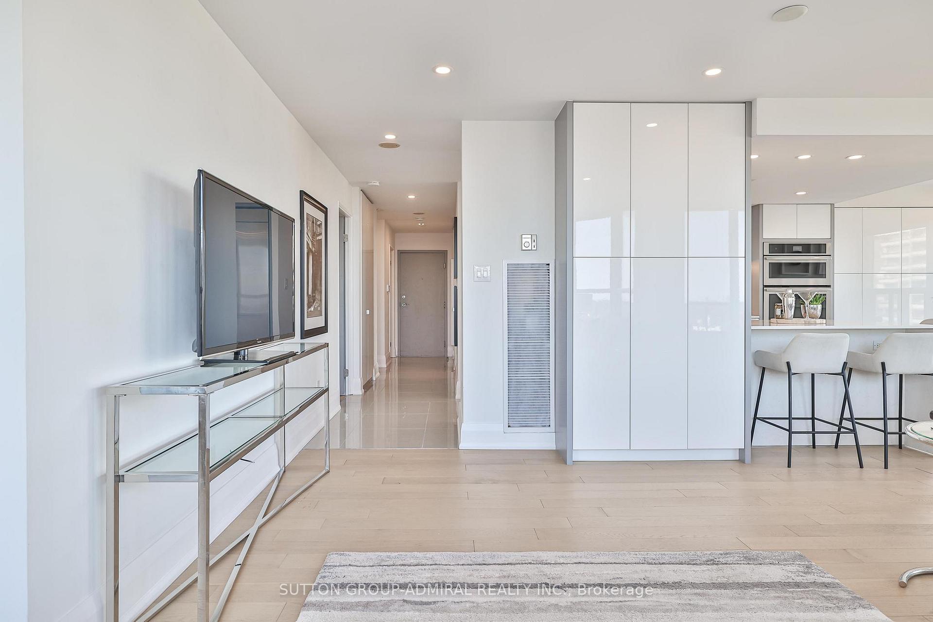 Photo 5 of Unit 1112, 268 Ridley Boulevard, Toronto, Bedford Park-Nortown — HOMEH