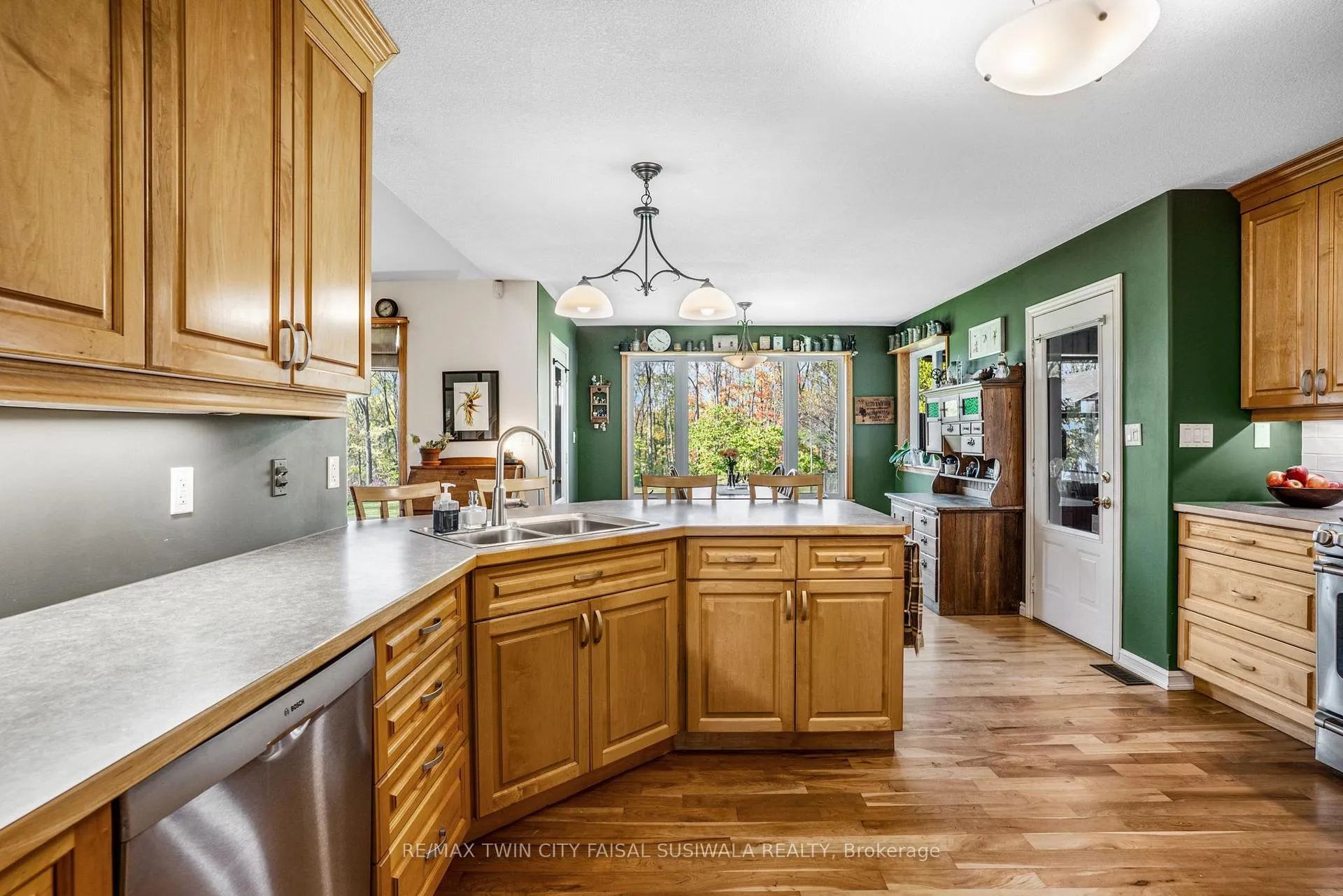 Photo 33 of 103 Powerline Road, Brant, Brantford Twp — HOMEH