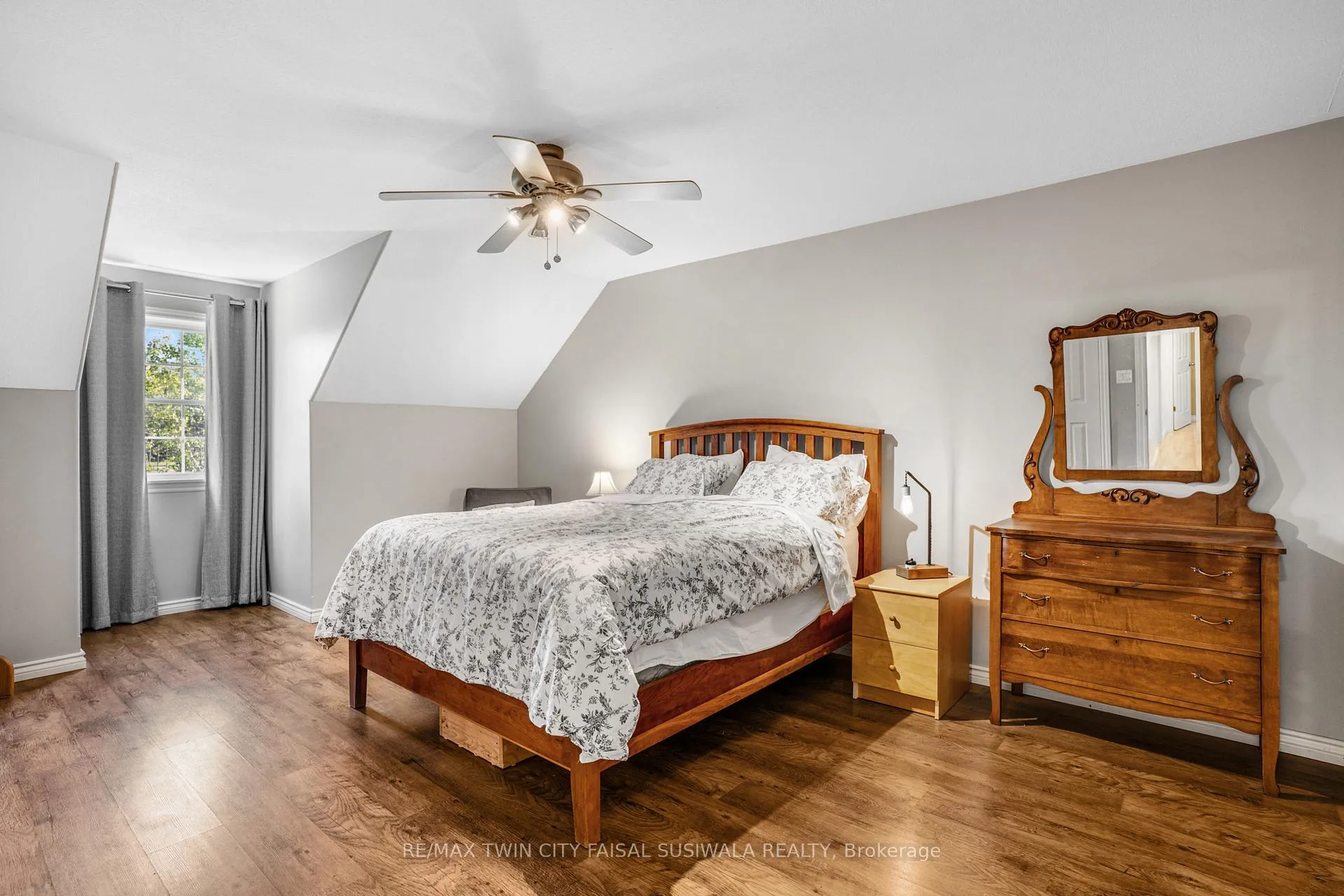Photo 43 of 103 Powerline Road, Brant, Brantford Twp — HOMEH