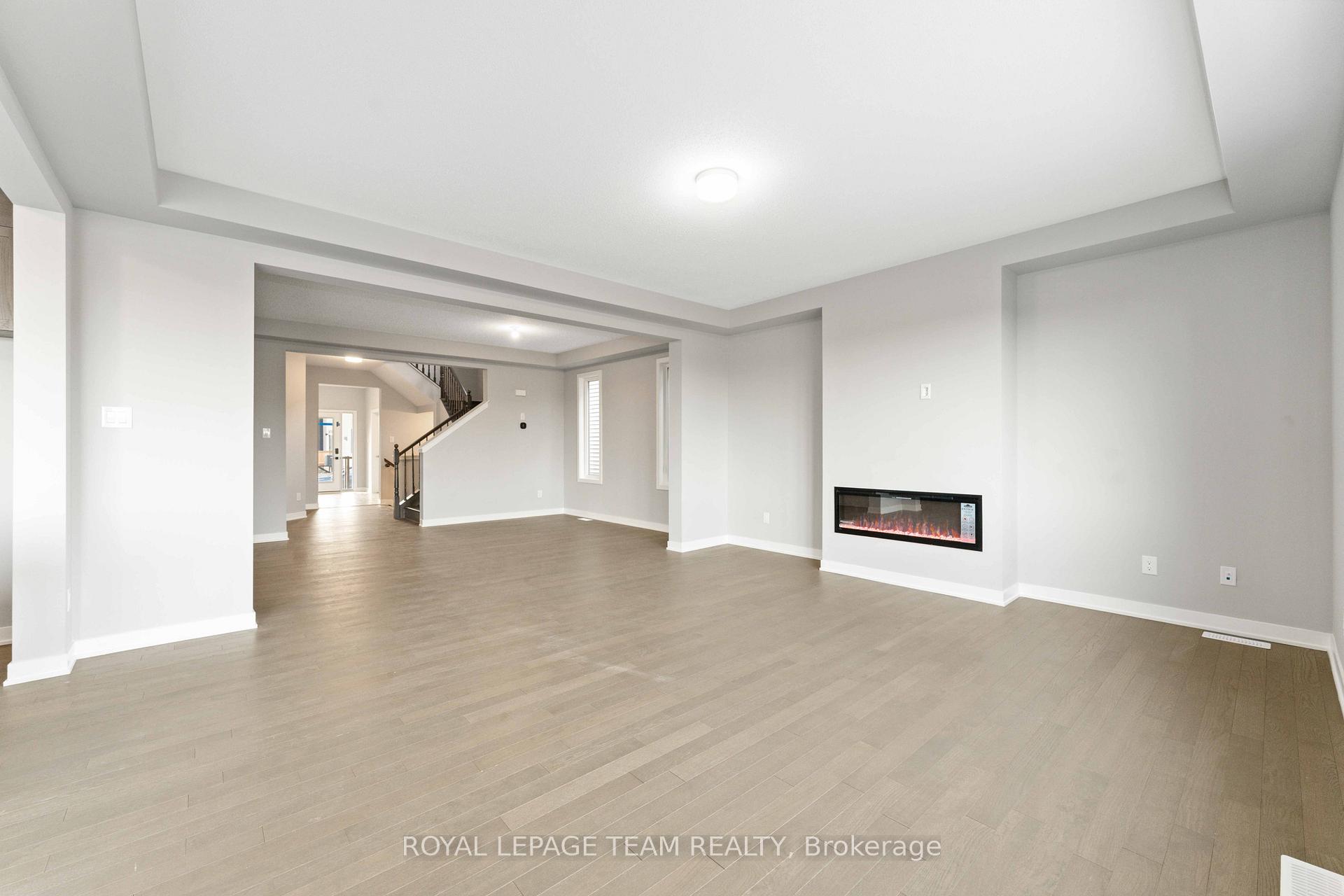 Photo 6 of 667 Fenwick Way, Ottawa, Barrhaven - Stonebridge — HOMEH