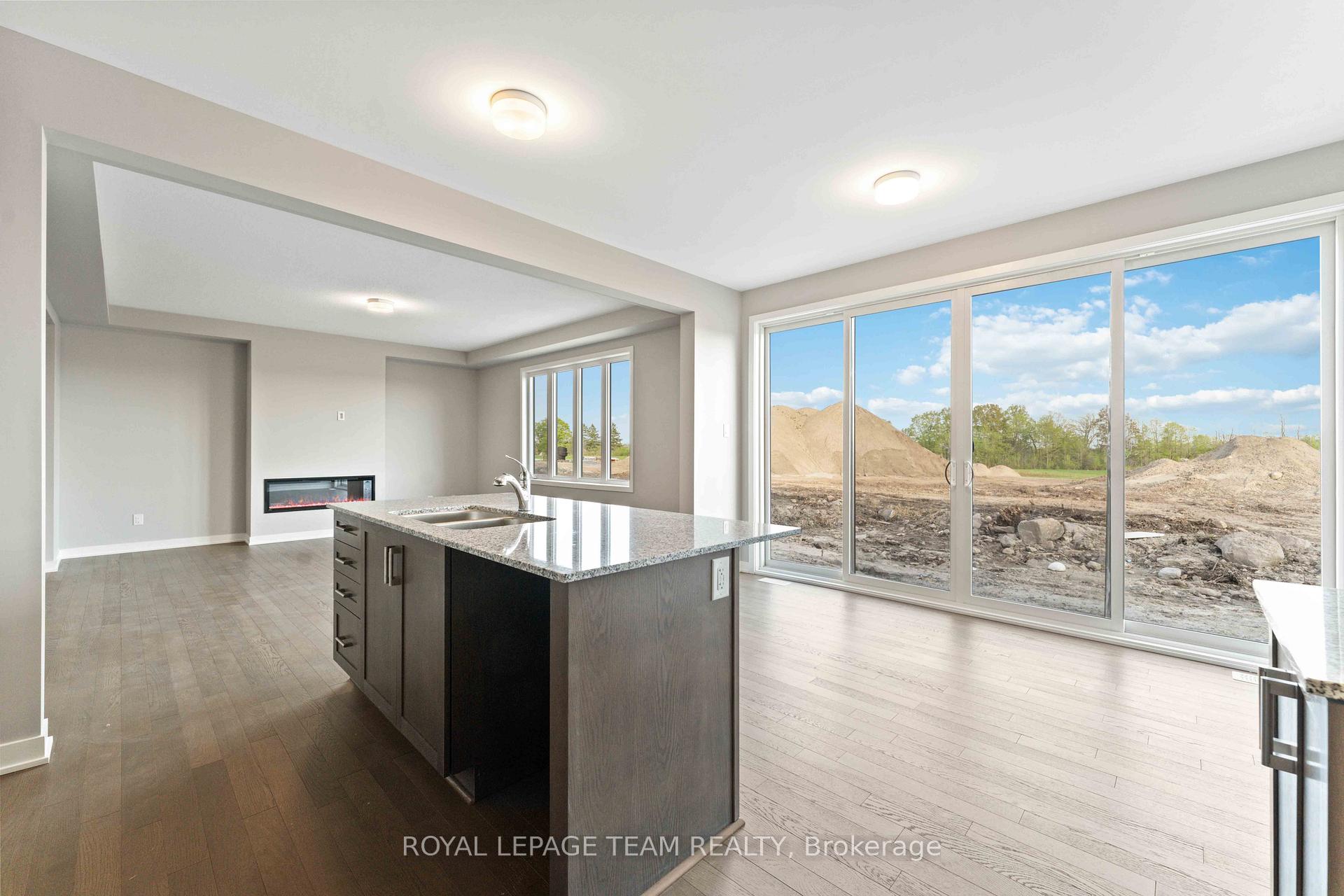 Photo 8 of 667 Fenwick Way, Ottawa, Barrhaven - Stonebridge — HOMEH
