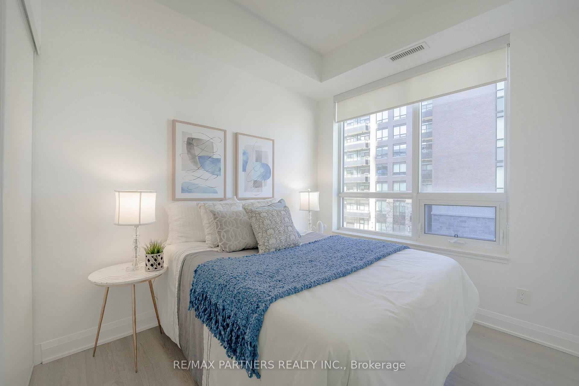 Photo 5 of Unit 306, 15 Water Walk Drive, Markham, Unionville — HOMEH