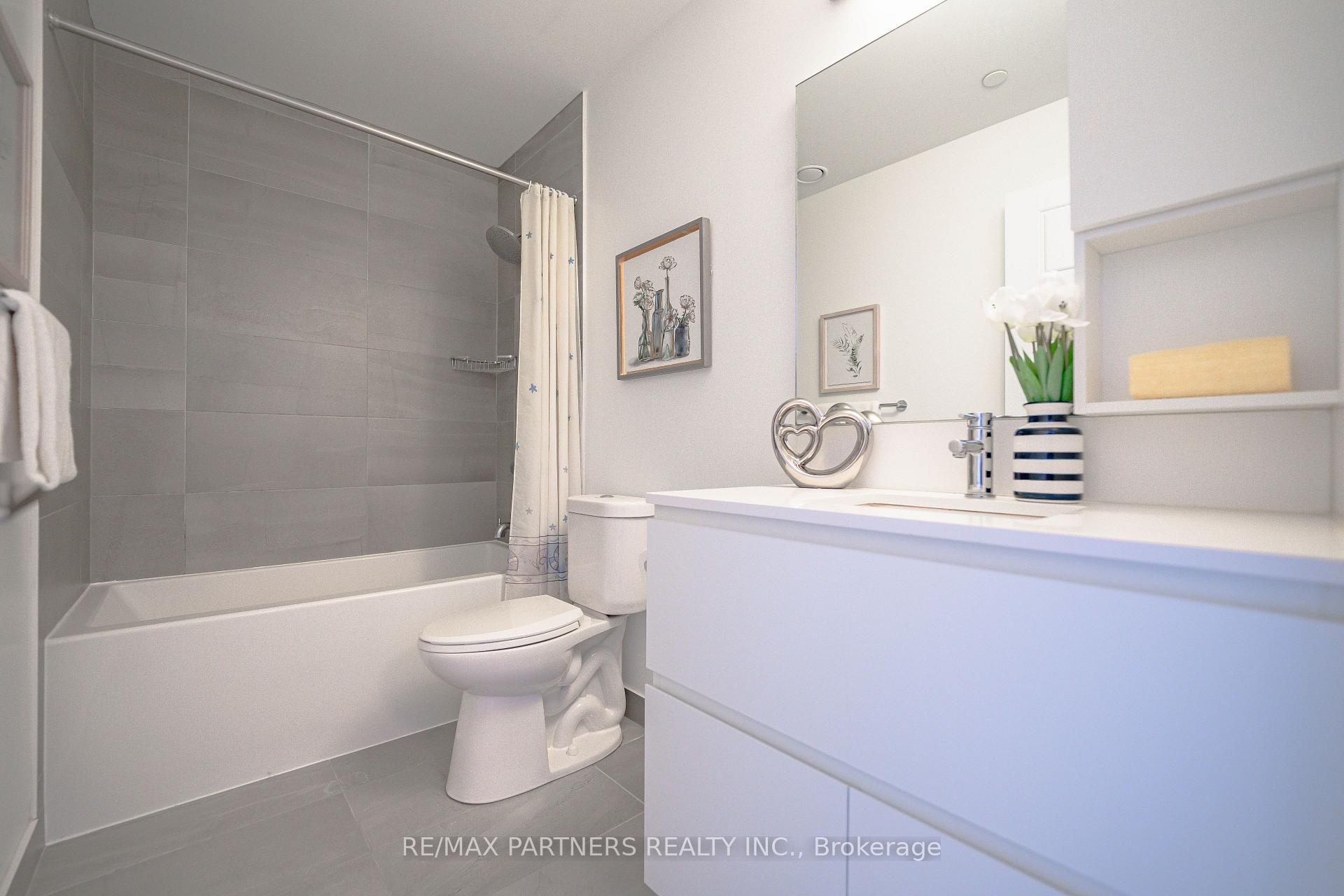 Photo 8 of Unit 306, 15 Water Walk Drive, Markham, Unionville — HOMEH