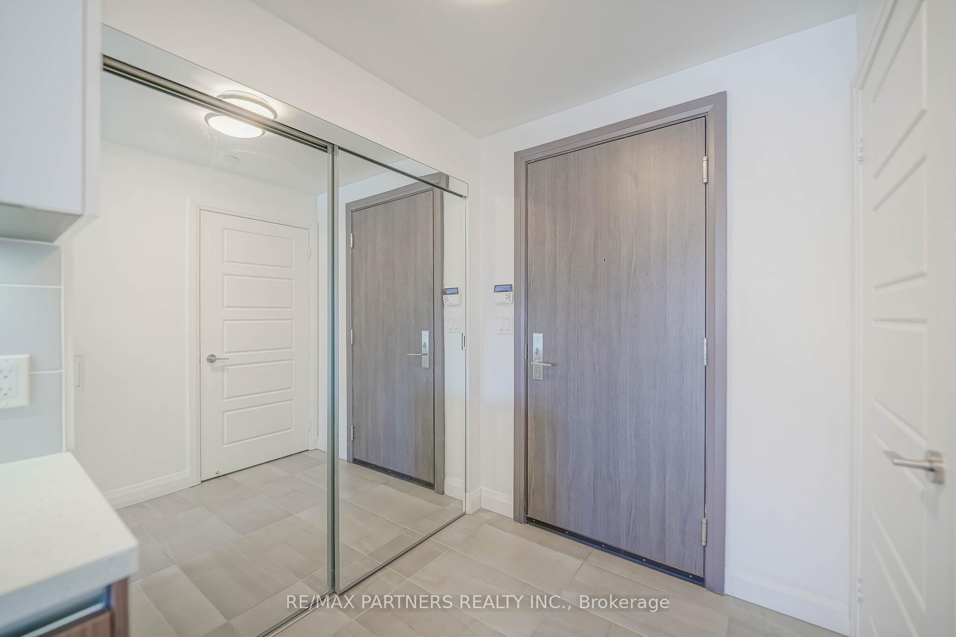 Photo 13 of Unit 306, 15 Water Walk Drive, Markham, Unionville — HOMEH