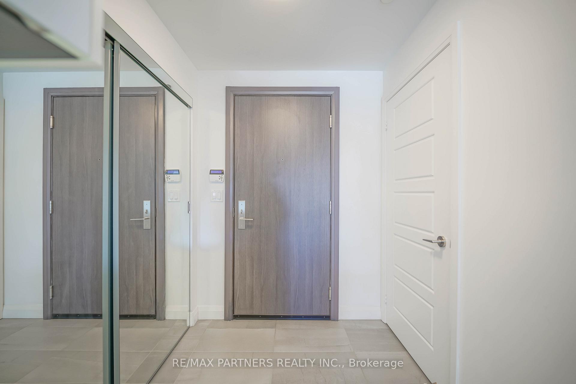 Photo 14 of Unit 306, 15 Water Walk Drive, Markham, Unionville — HOMEH