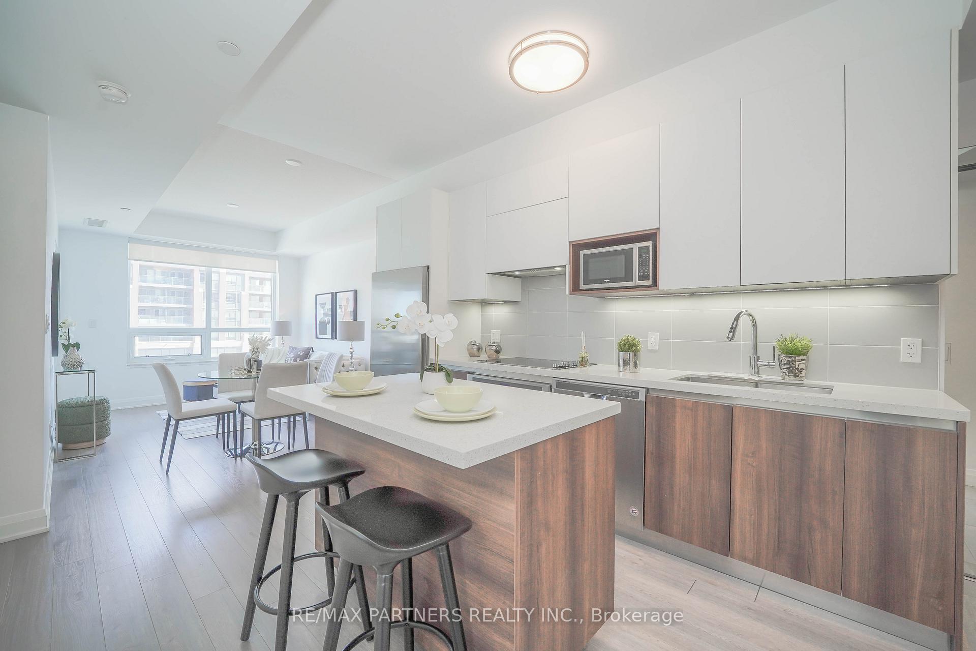 Photo 15 of Unit 306, 15 Water Walk Drive, Markham, Unionville — HOMEH