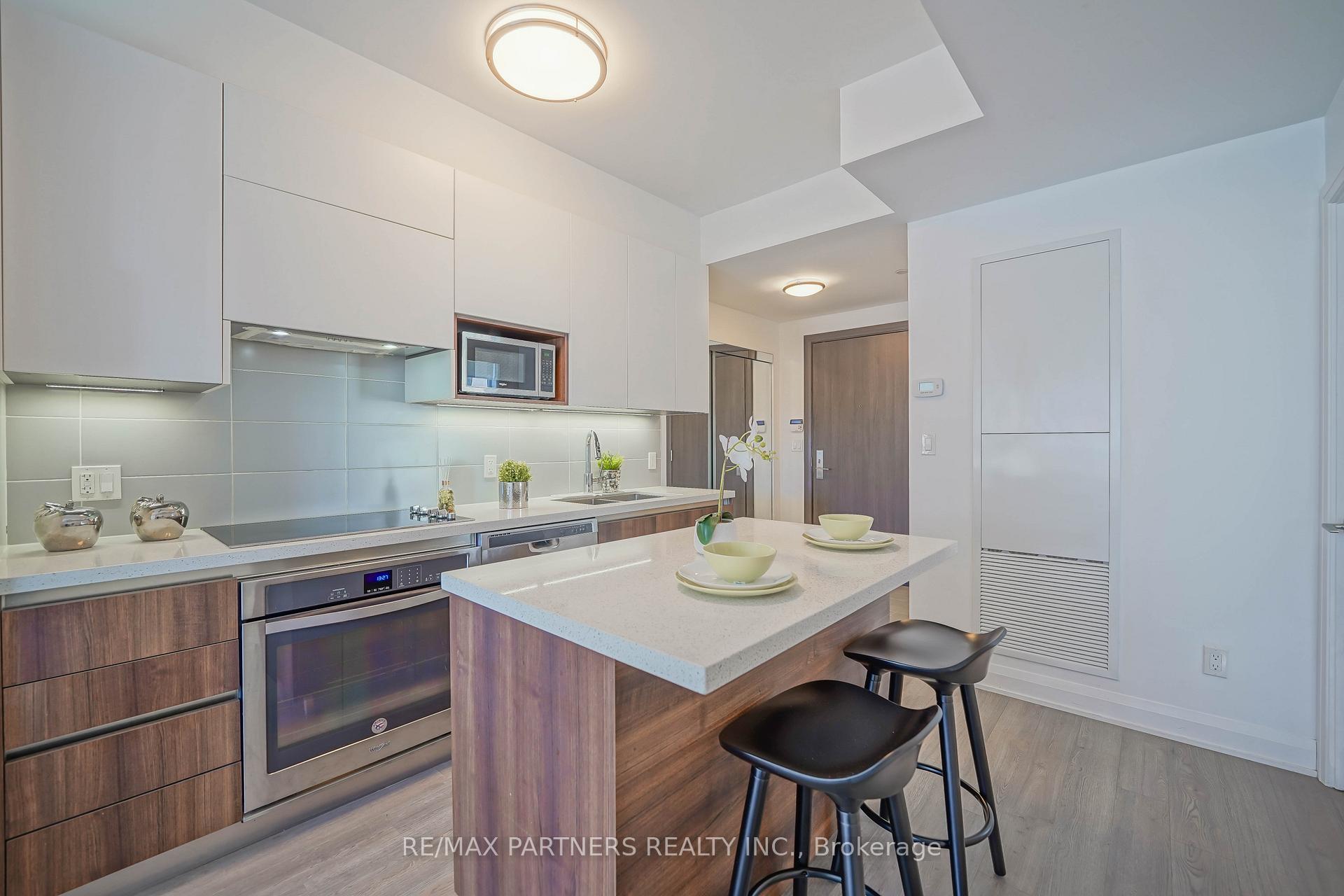 Photo 25 of Unit 306, 15 Water Walk Drive, Markham, Unionville — HOMEH