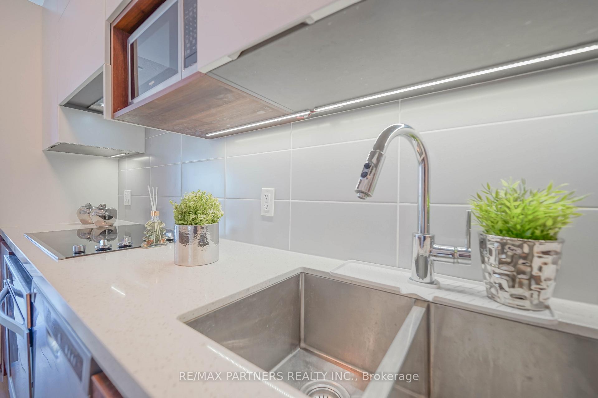 Photo 33 of Unit 306, 15 Water Walk Drive, Markham, Unionville — HOMEH