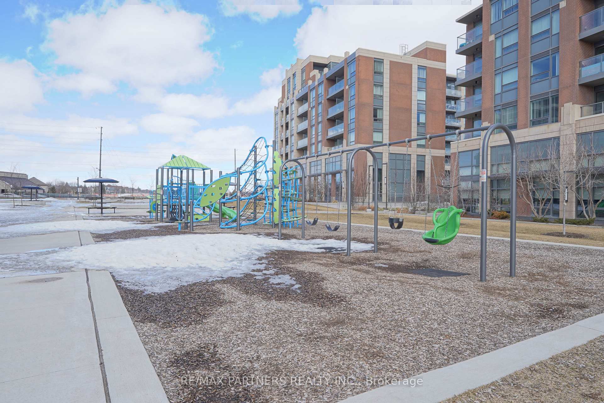 Photo 42 of Unit 306, 15 Water Walk Drive, Markham, Unionville — HOMEH