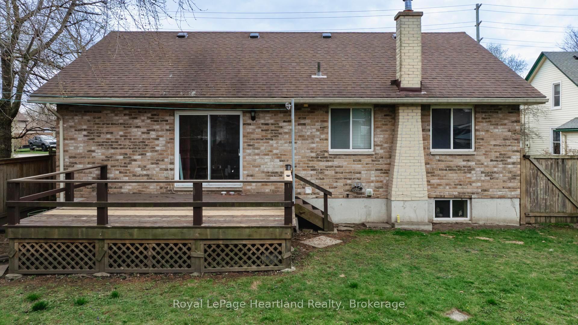 Photo 34 of 91 Anglesea Street, Goderich, Goderich (Town) — HOMEH