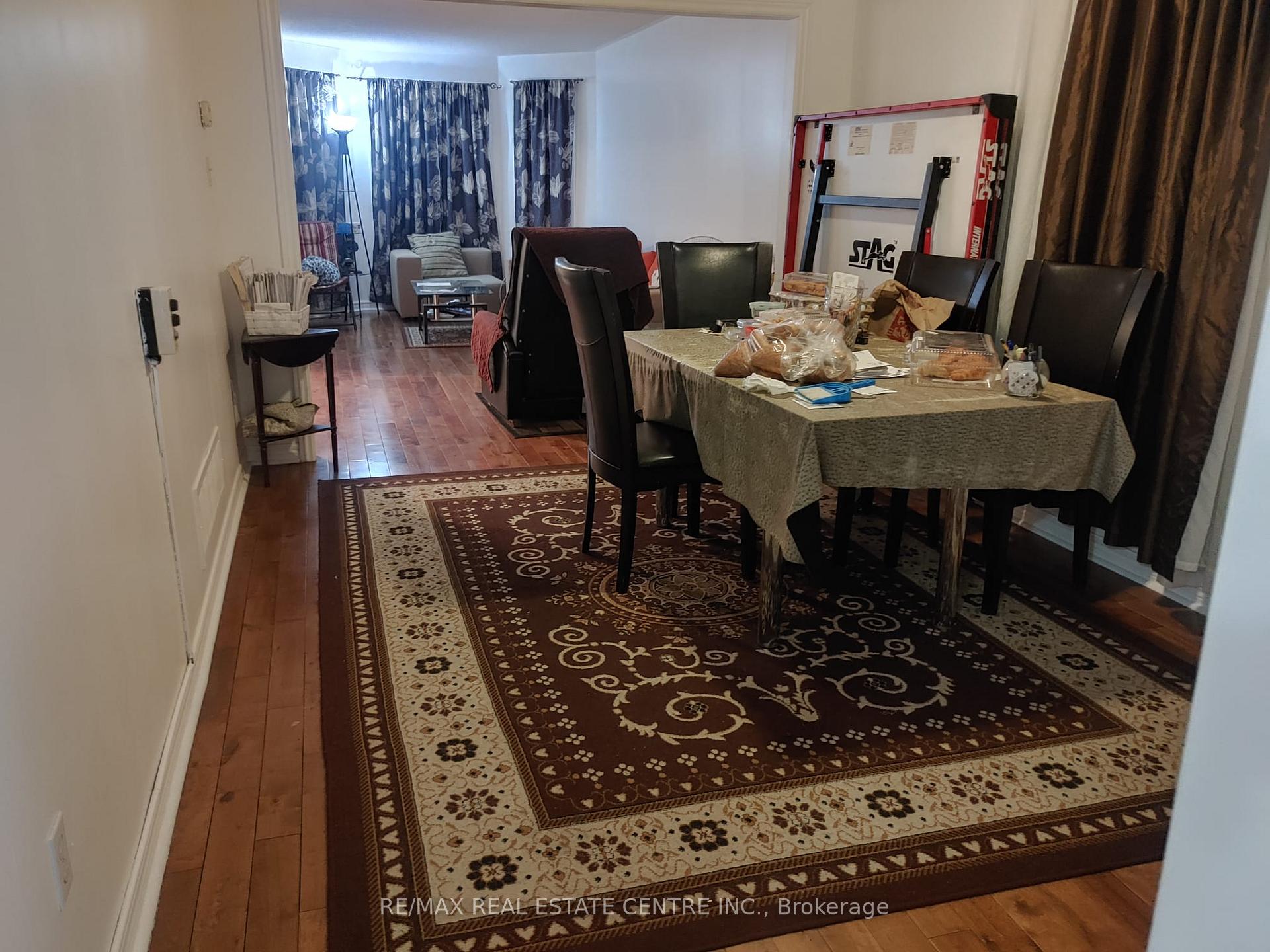 Photo 13 of 21 Sprucelands Avenue, Brampton, Sandringham-Wellington — HOMEH