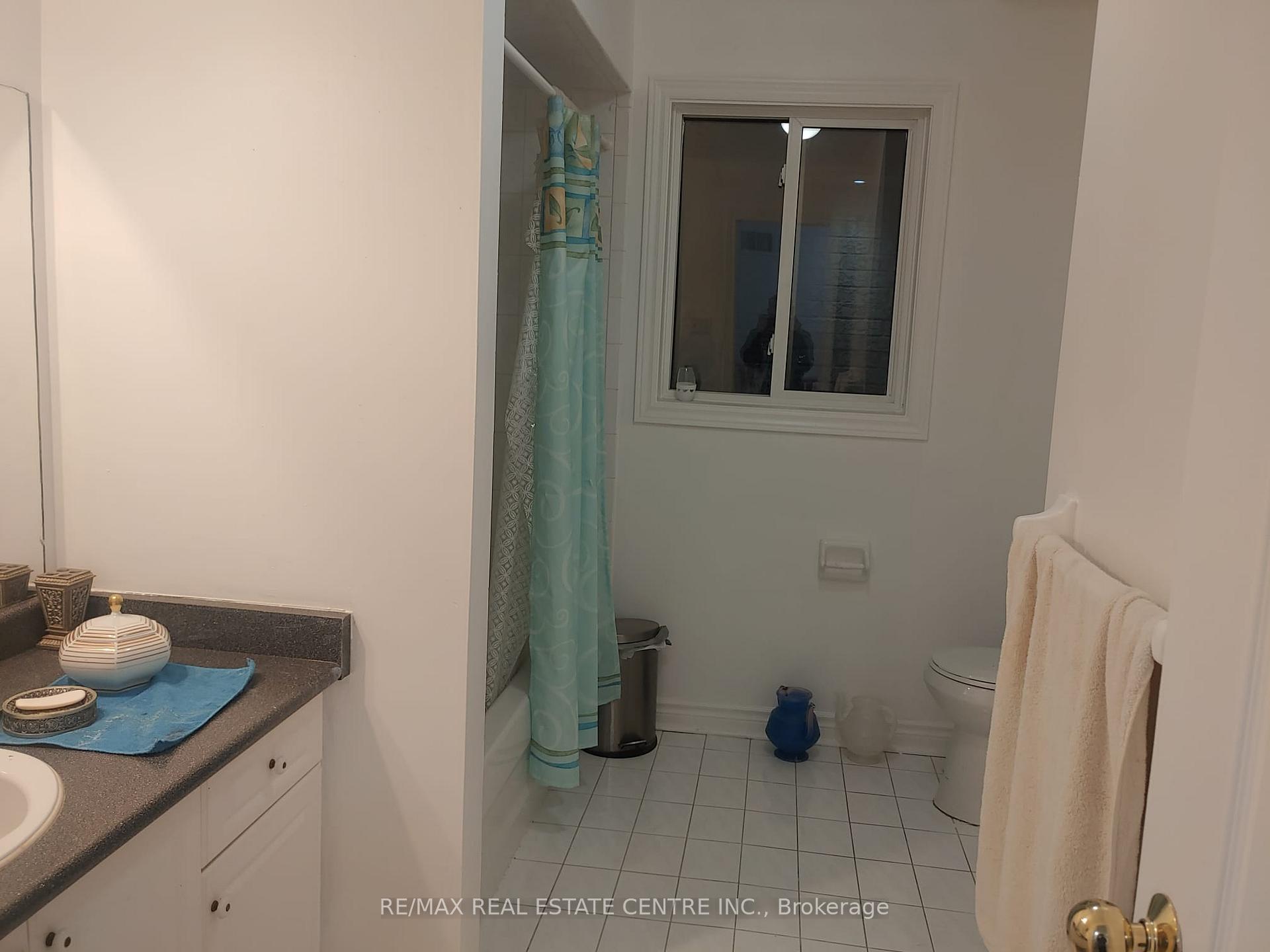Photo 21 of 21 Sprucelands Avenue, Brampton, Sandringham-Wellington — HOMEH