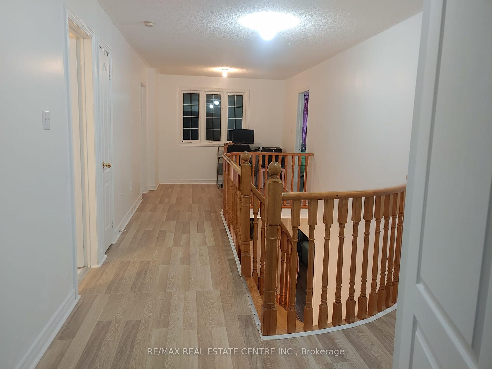 Photo 25 of 21 Sprucelands Avenue, Brampton, Sandringham-Wellington — HOMEH