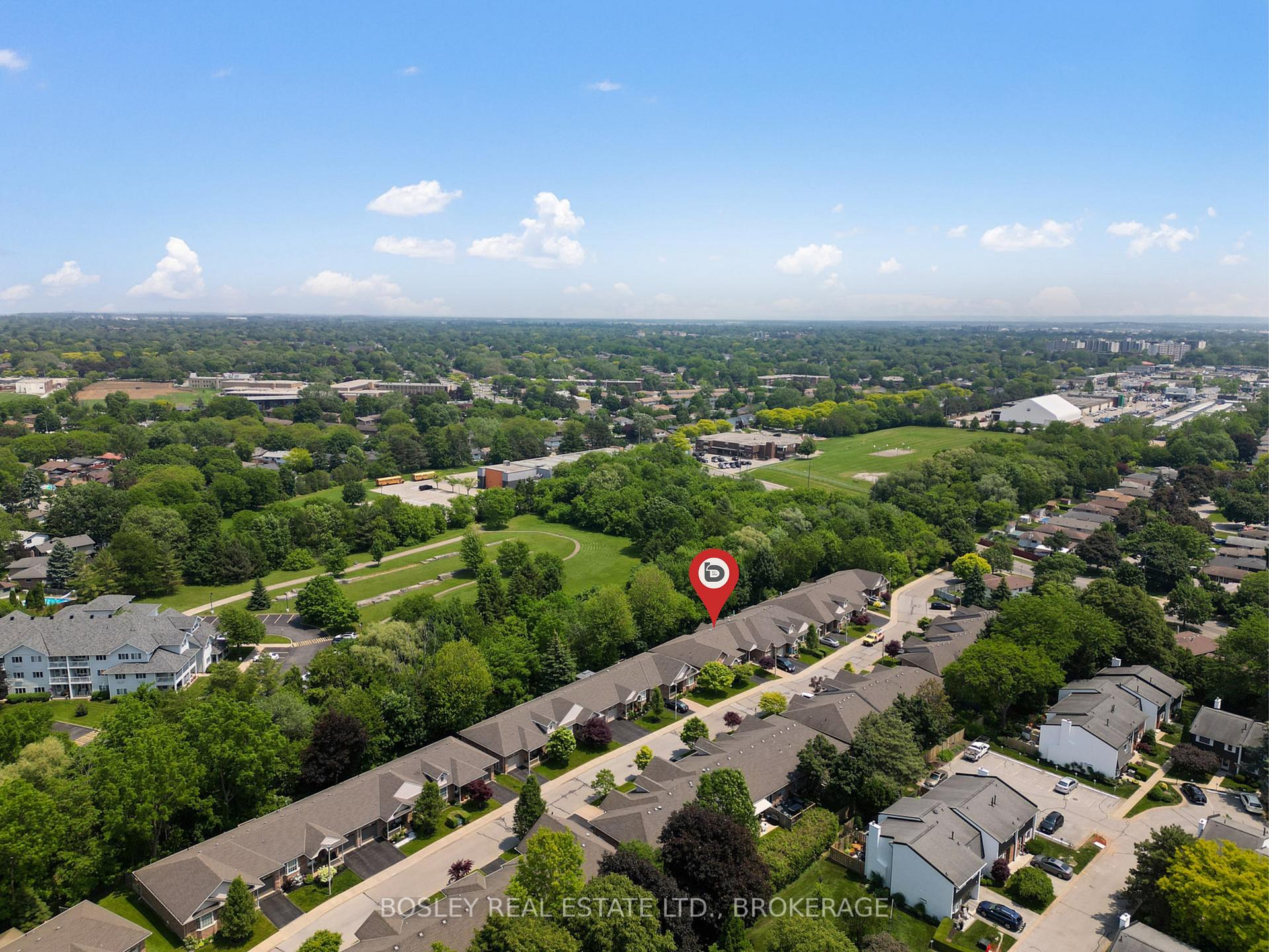 Photo 2 of Unit 16, 99 Linwell Road, St. Catharines, Lakeport — HOMEH