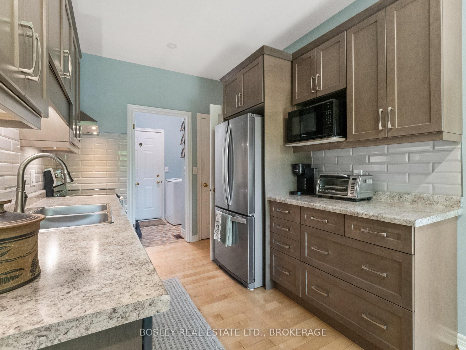 Photo 11 of Unit 16, 99 Linwell Road, St. Catharines, Lakeport — HOMEH