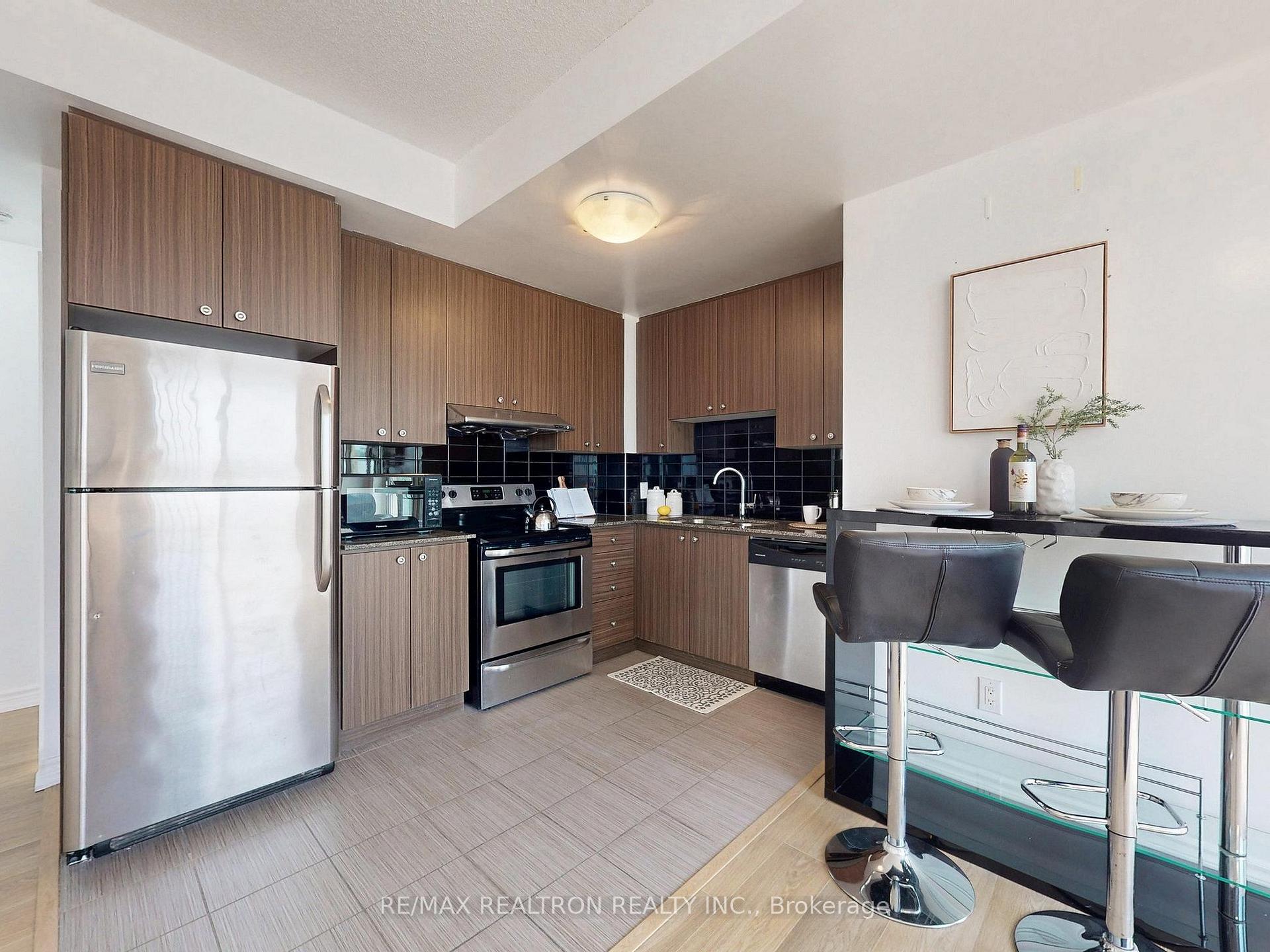 Photo 16 of Unit 522, 8323 Kennedy Road, Markham, Village Green-South Unionville — HOMEH