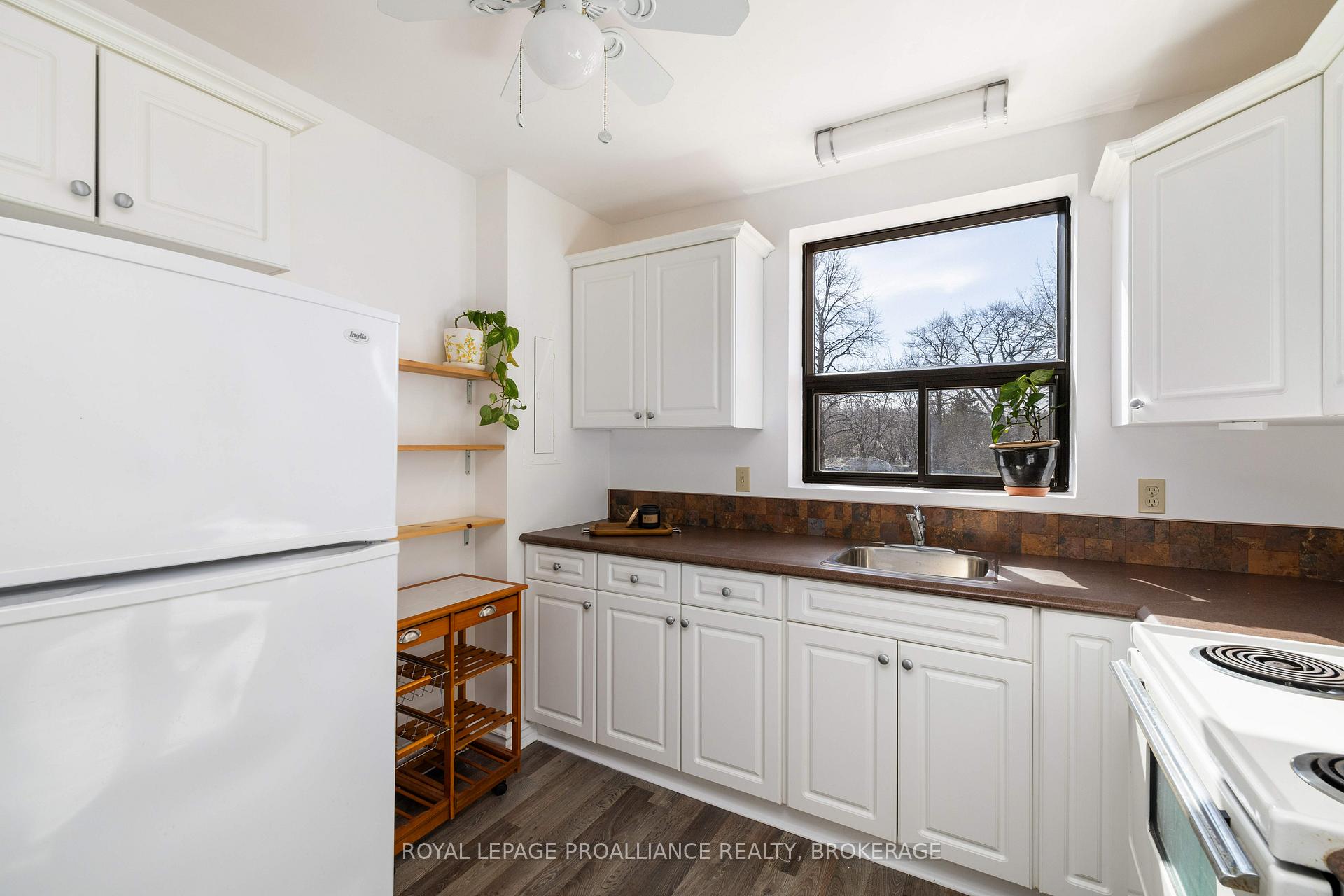 Photo 13 of Unit 203, 66 Greenview Drive, Kingston, Central City West — HOMEH