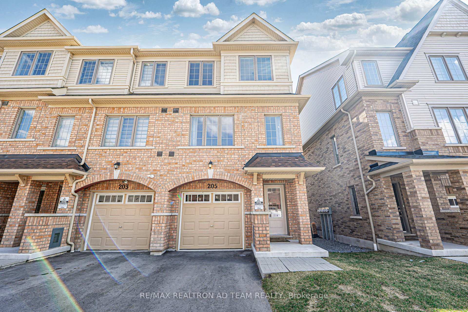 Front of 205 Royal Northern Path