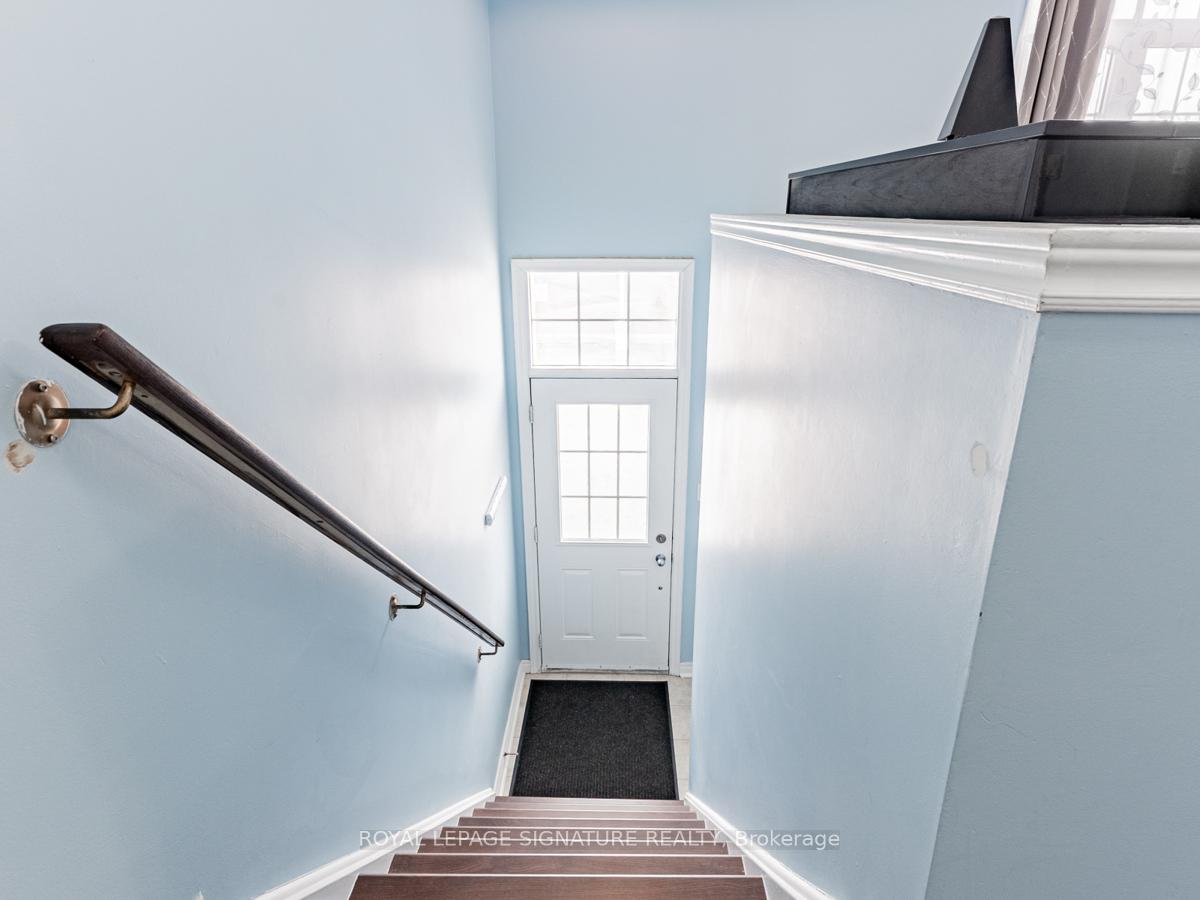 Photo 2 of Unit 21, 10 Greensborough Village Circle, Markham, Greensborough — HOMEH