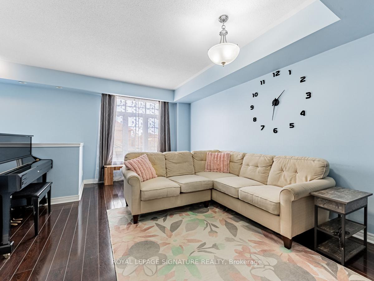 Photo 3 of Unit 21, 10 Greensborough Village Circle, Markham, Greensborough — HOMEH