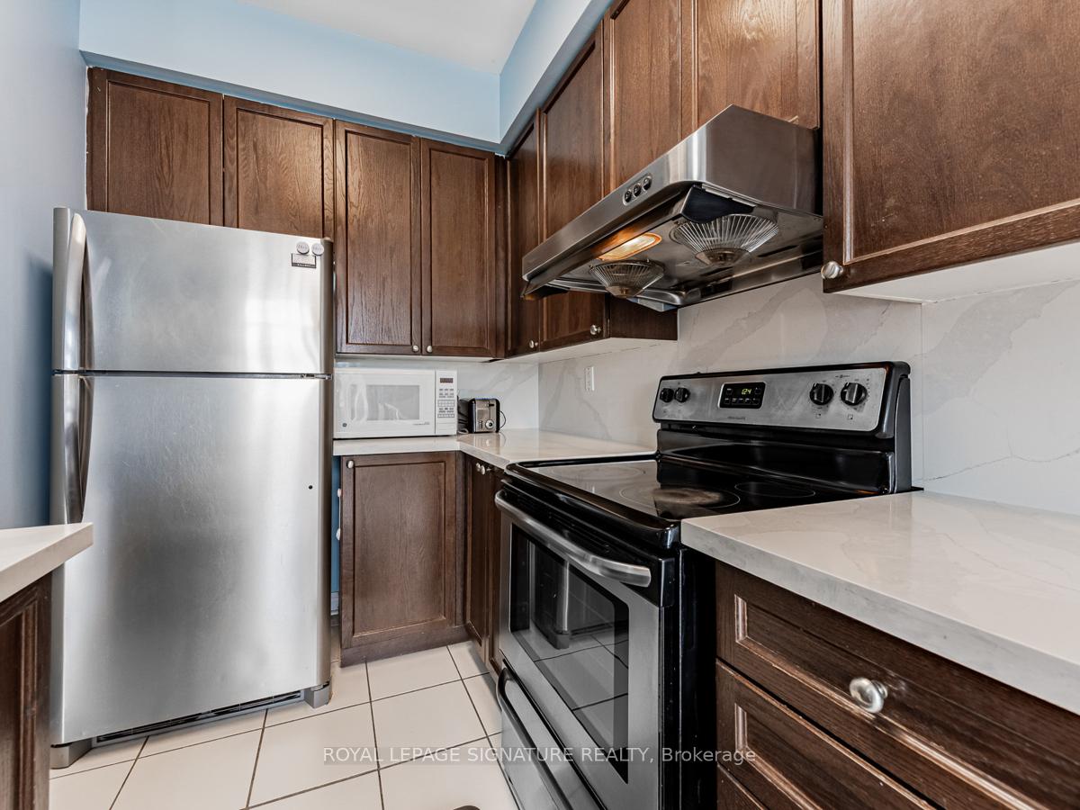 Photo 5 of Unit 21, 10 Greensborough Village Circle, Markham, Greensborough — HOMEH