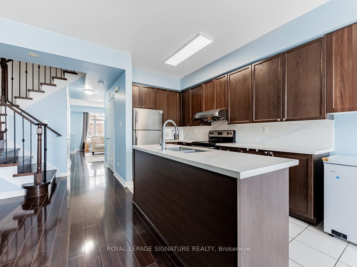 Photo 6 of Unit 21, 10 Greensborough Village Circle, Markham, Greensborough — HOMEH