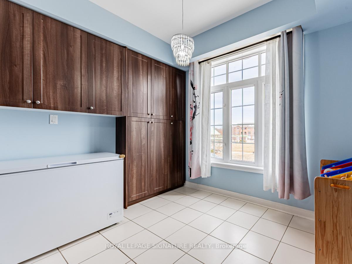 Photo 7 of Unit 21, 10 Greensborough Village Circle, Markham, Greensborough — HOMEH
