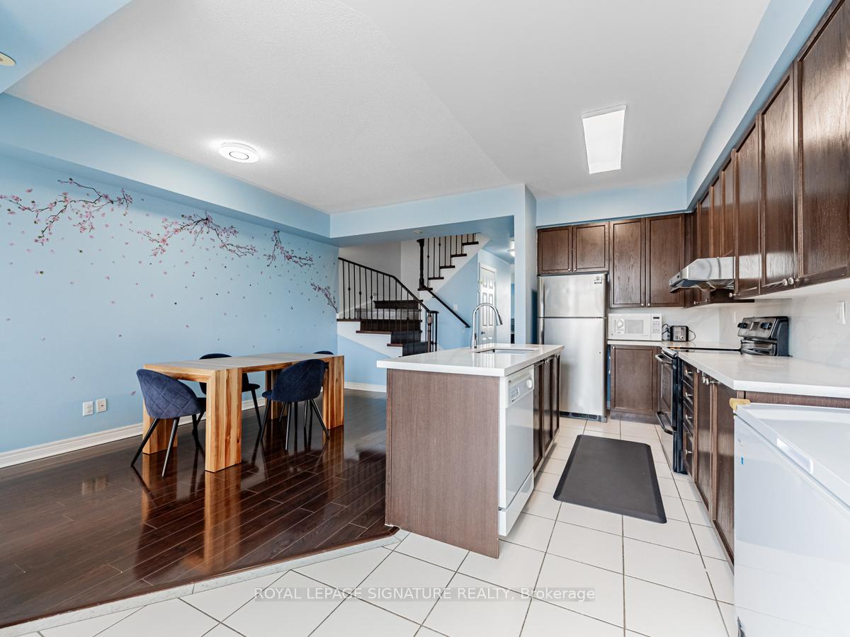 Photo 9 of Unit 21, 10 Greensborough Village Circle, Markham, Greensborough — HOMEH
