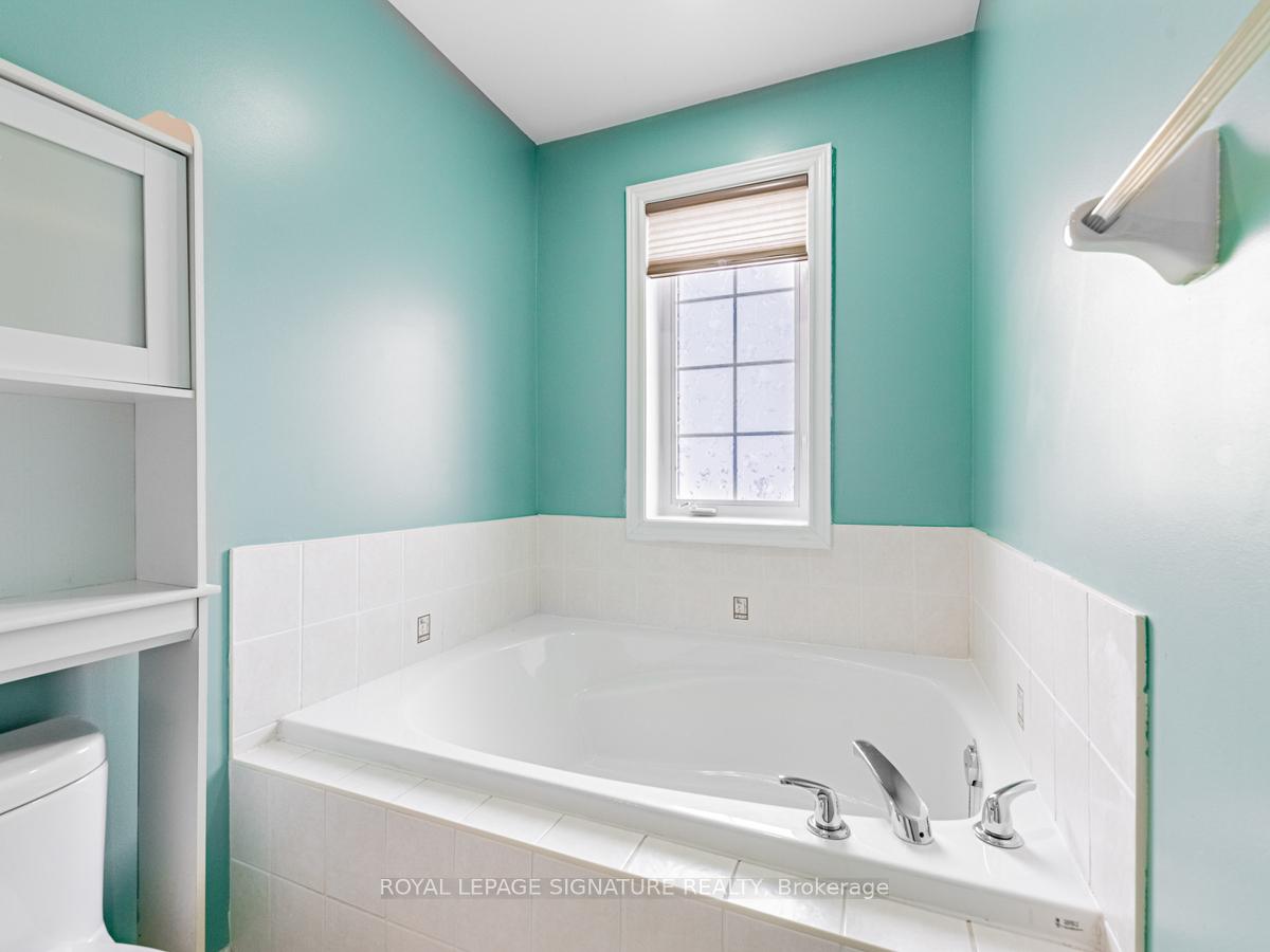 Photo 16 of Unit 21, 10 Greensborough Village Circle, Markham, Greensborough — HOMEH