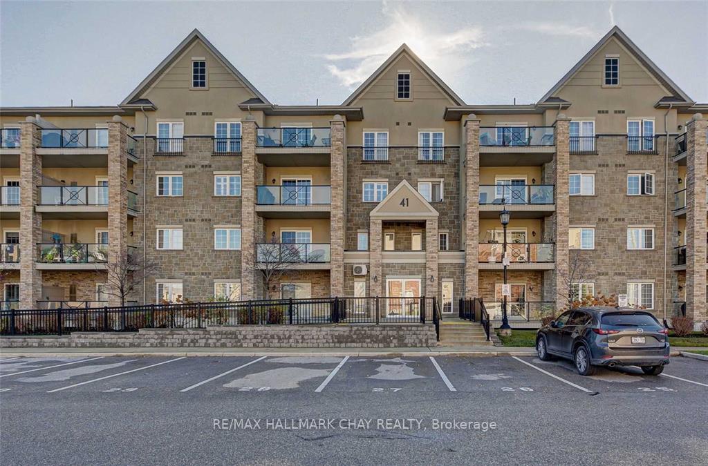 Front of Unit 204, 41 Ferndale Drive S