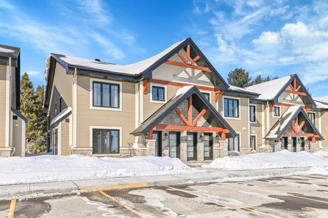 Photo 4 of Unit 202, 83 St Moritz Terrace, Embrun — HOMEH