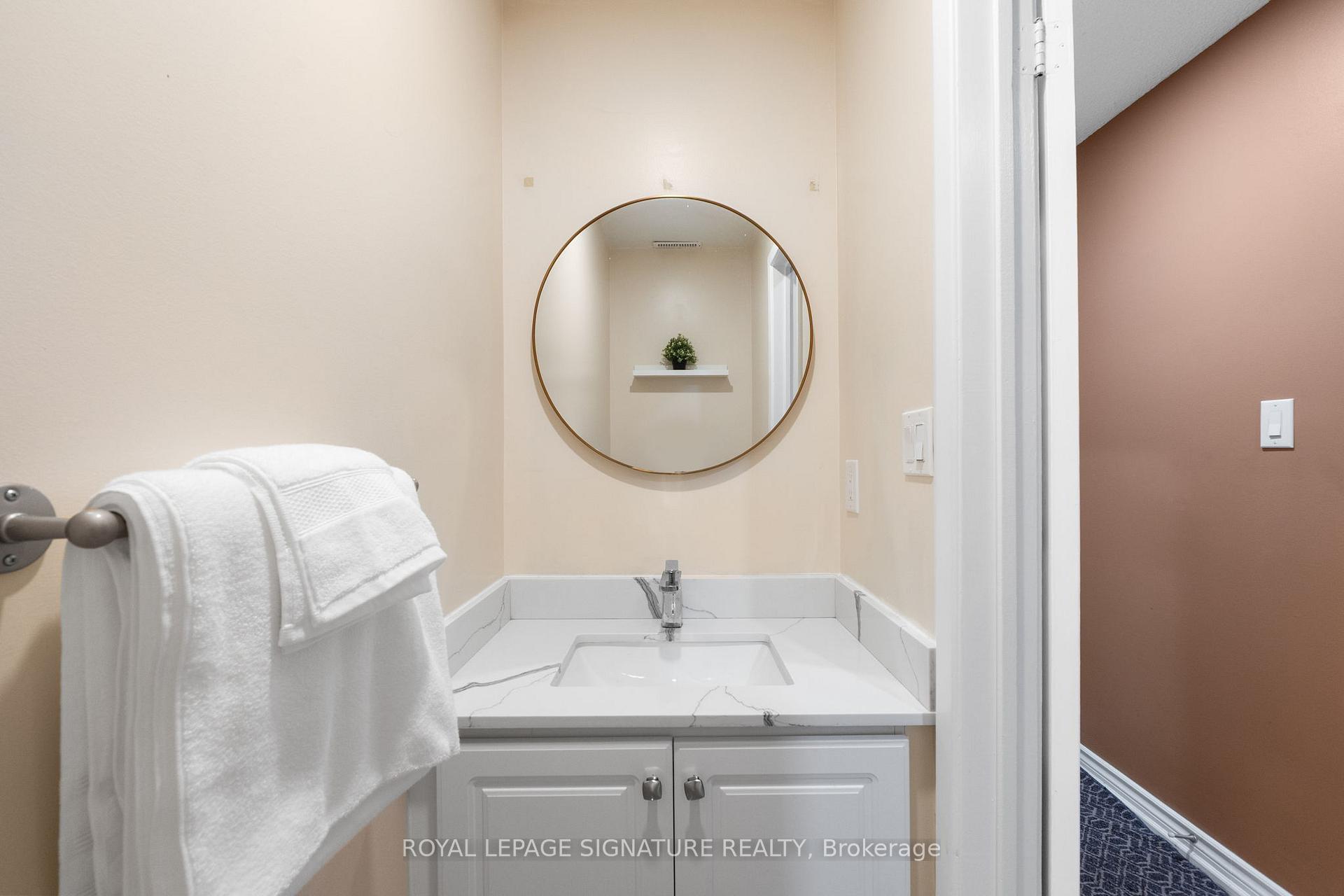 Photo 24 of 10 Thatcher's Mill Way, Markham, Bullock — HOMEH