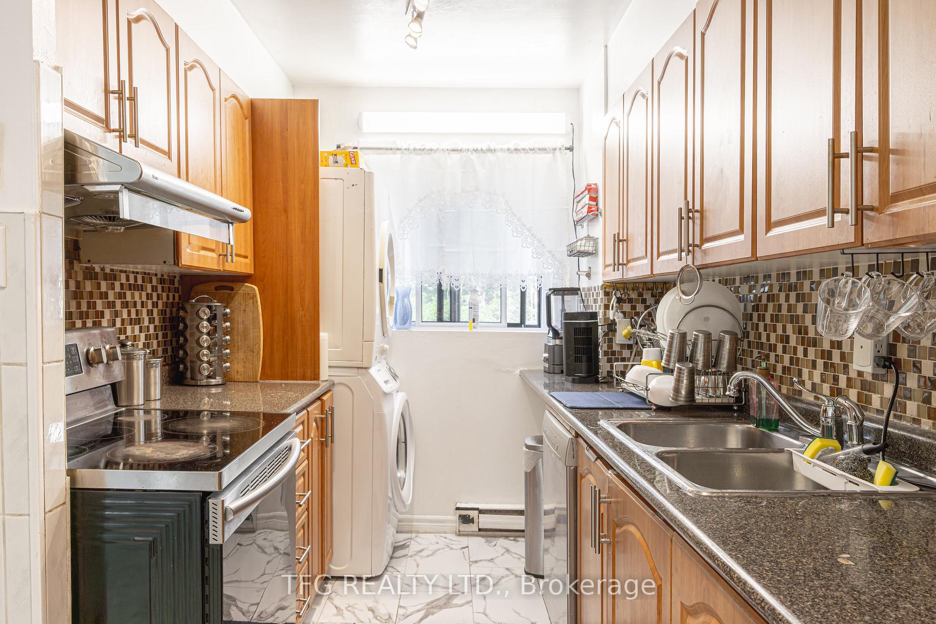 Photo 7 of Unit 214, 140 Leeward Glenway, Toronto, Flemingdon Park — HOMEH