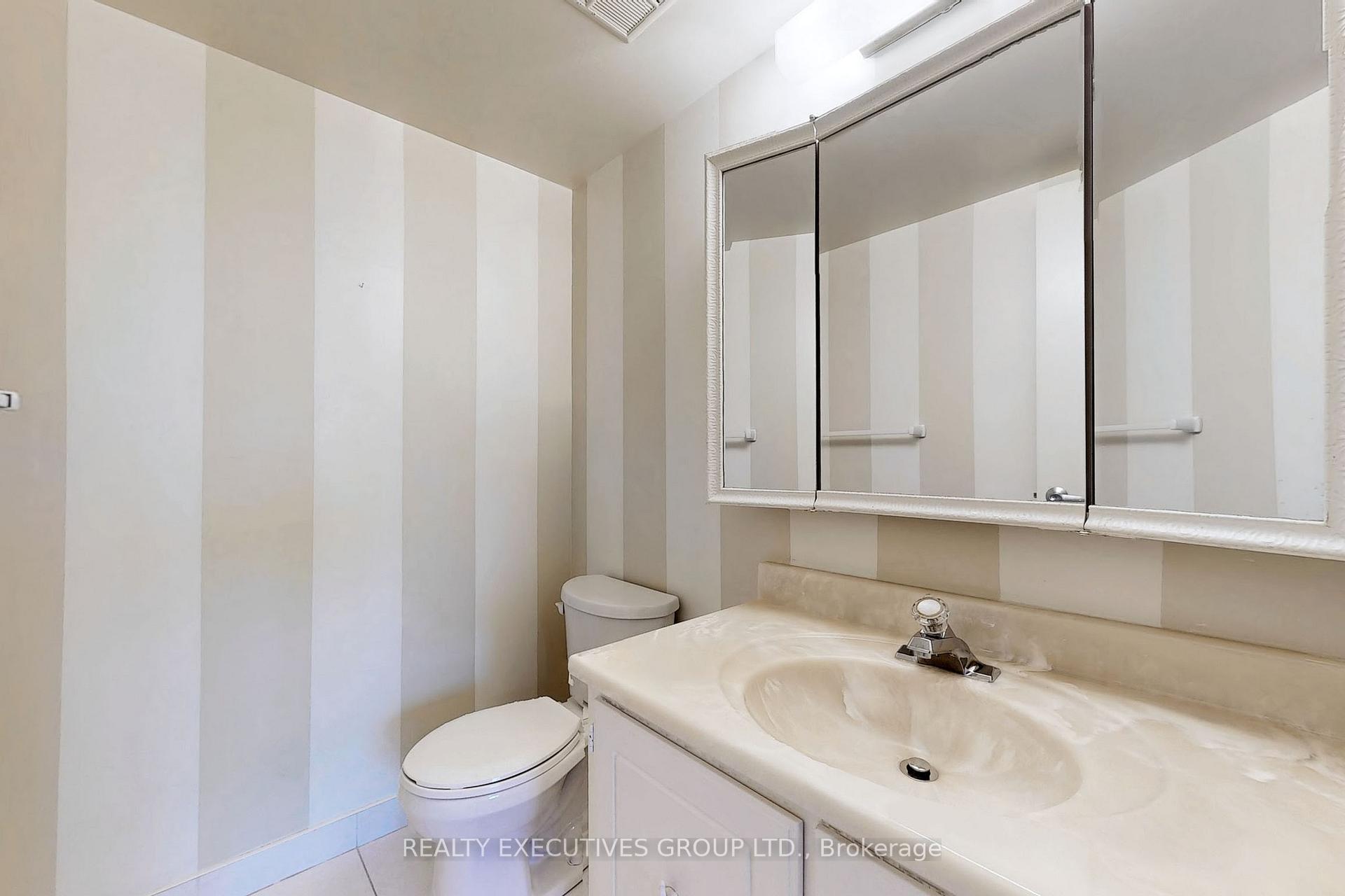 Photo 17 of Unit 1702, 8111 Yonge Street, Markham, Royal Orchard — HOMEH