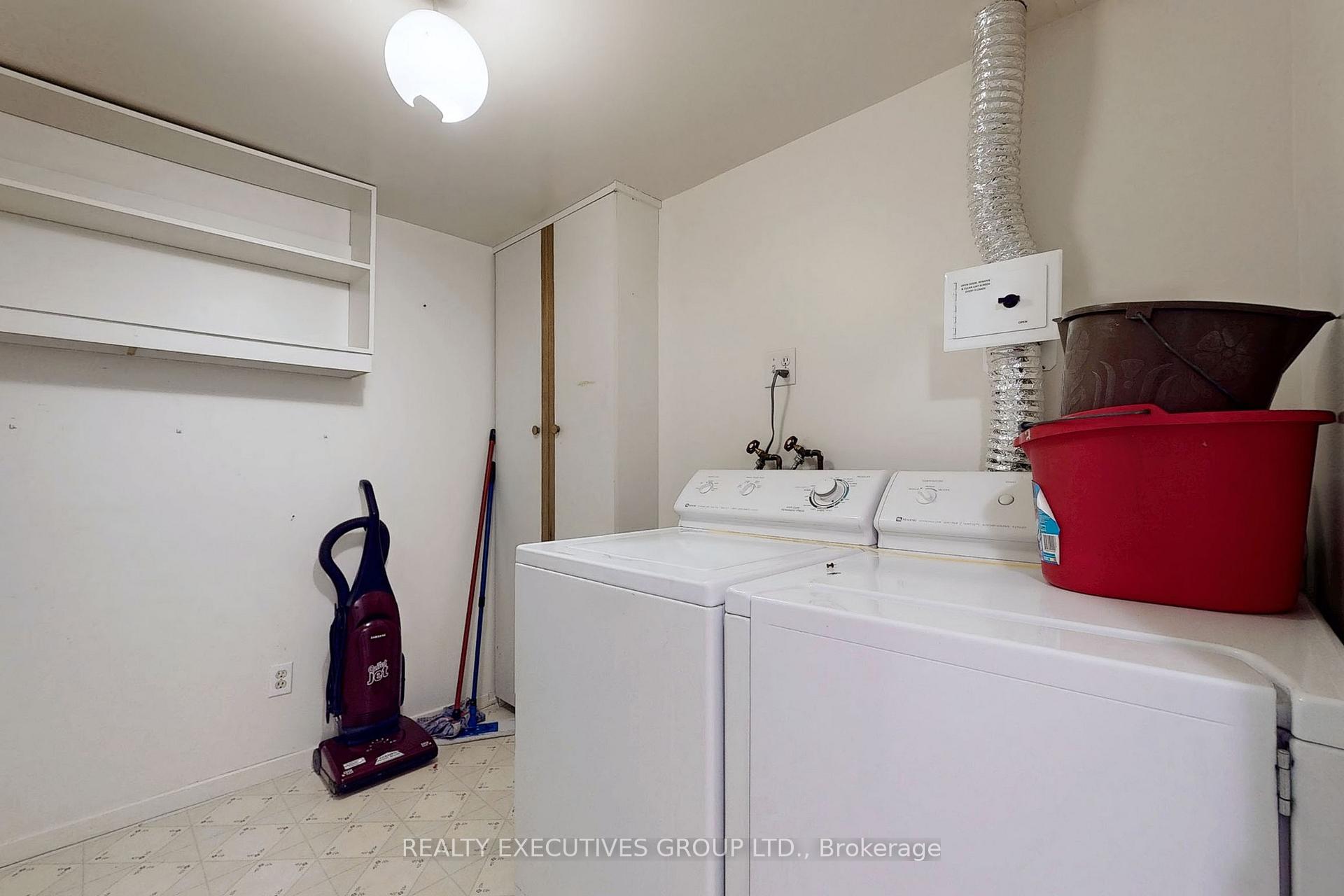 Photo 22 of Unit 1702, 8111 Yonge Street, Markham, Royal Orchard — HOMEH