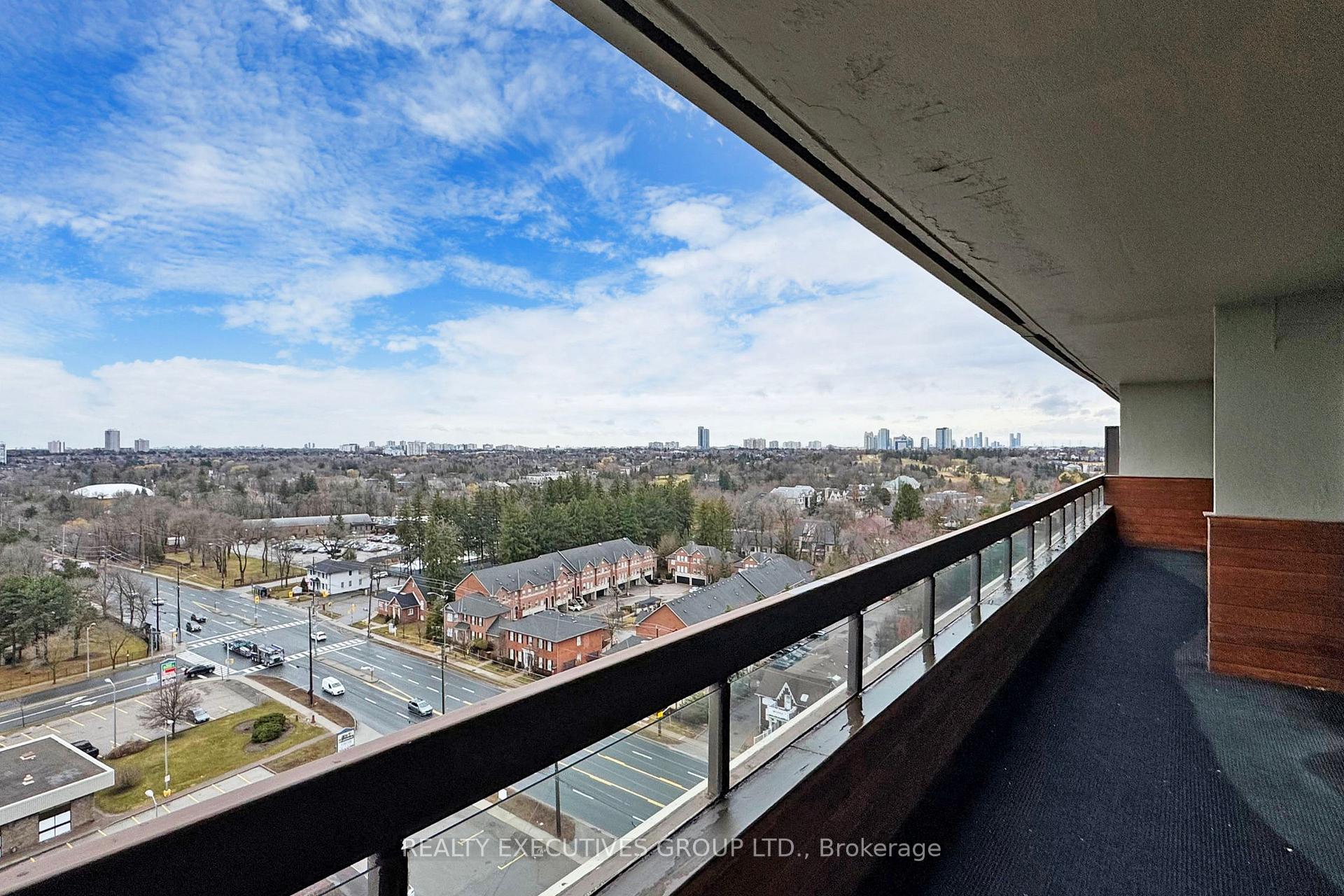 Photo 23 of Unit 1702, 8111 Yonge Street, Markham, Royal Orchard — HOMEH