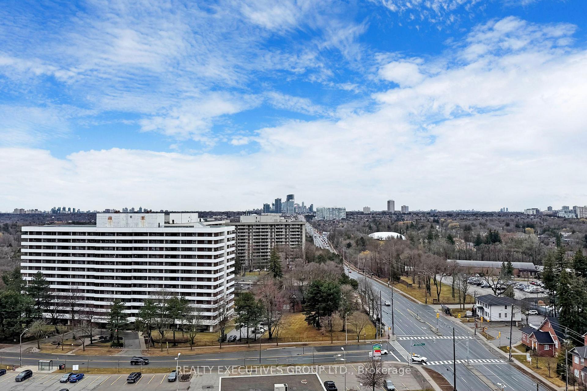 Photo 29 of Unit 1702, 8111 Yonge Street, Markham, Royal Orchard — HOMEH