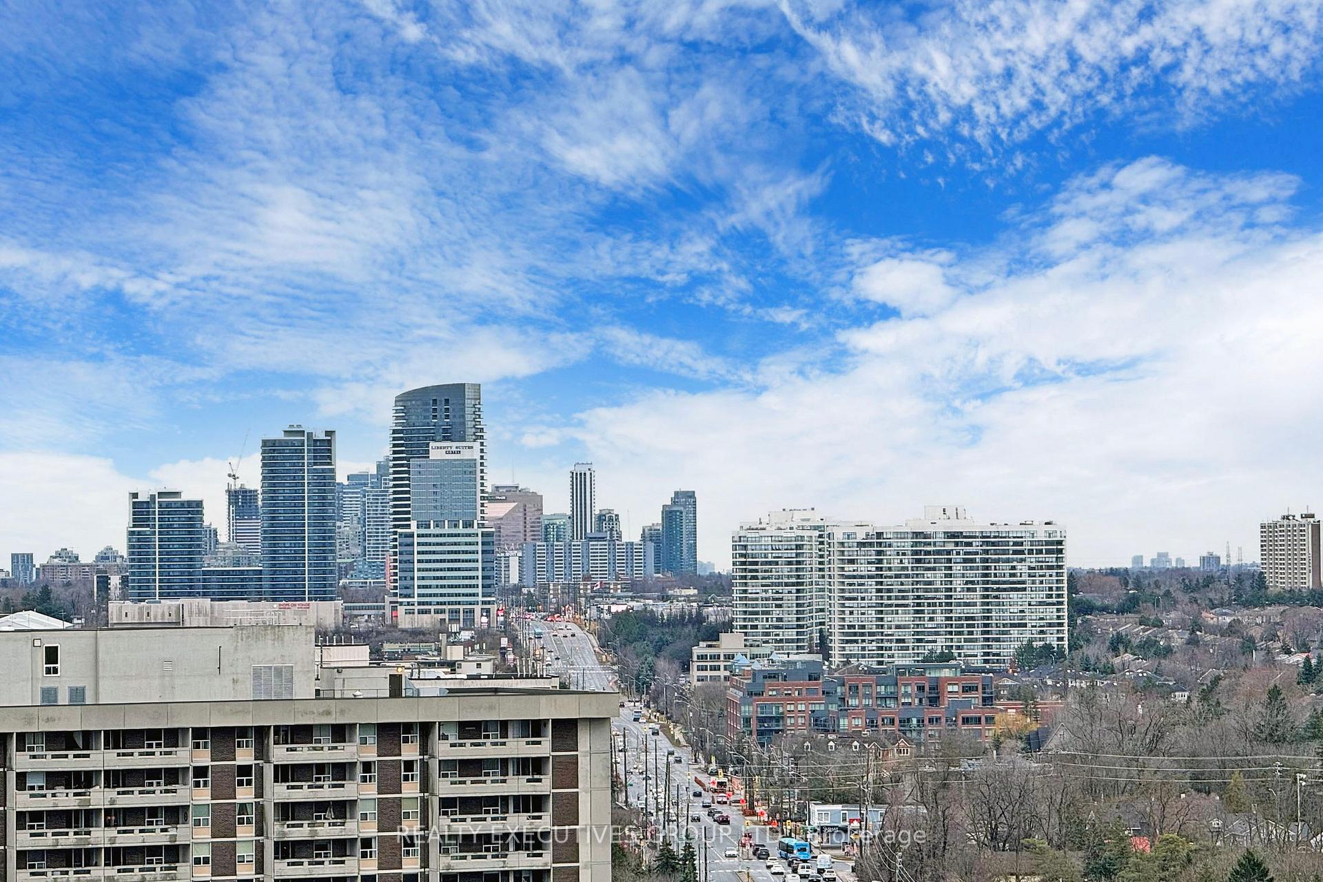 Photo 31 of Unit 1702, 8111 Yonge Street, Markham, Royal Orchard — HOMEH