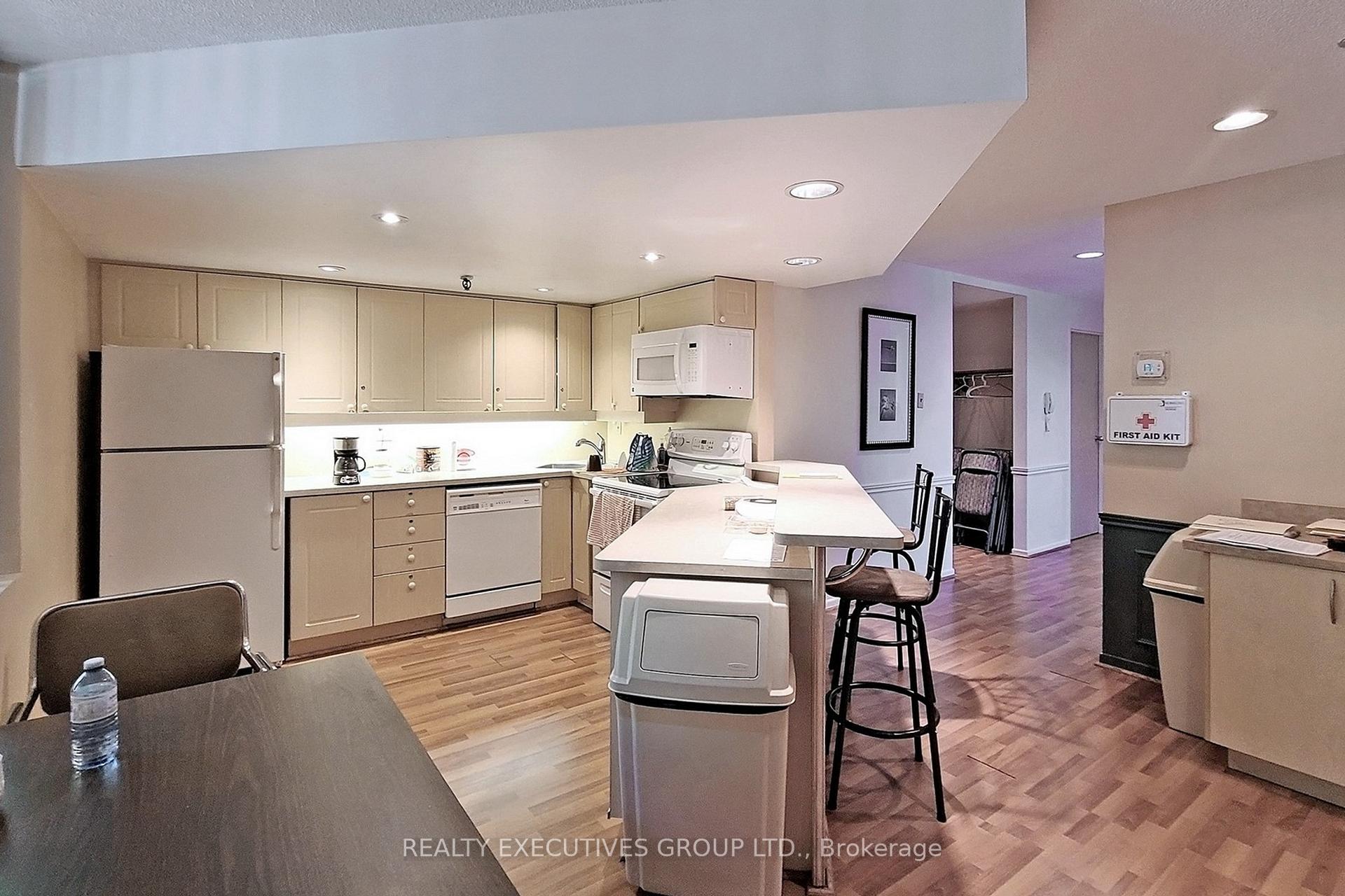 Photo 34 of Unit 1702, 8111 Yonge Street, Markham, Royal Orchard — HOMEH