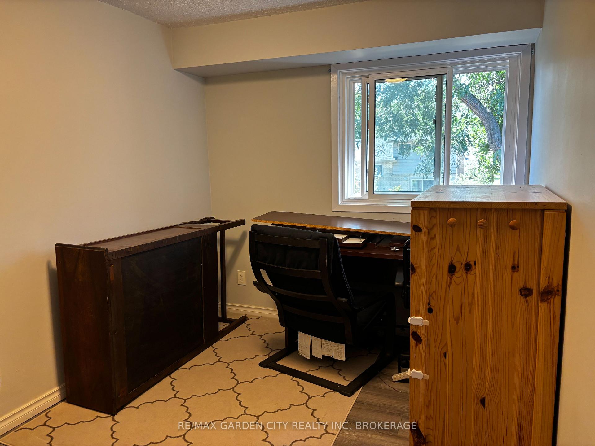 Photo 7 of Unit 55, 50 Lakeshore Road, St. Catharines, Lakeport — HOMEH