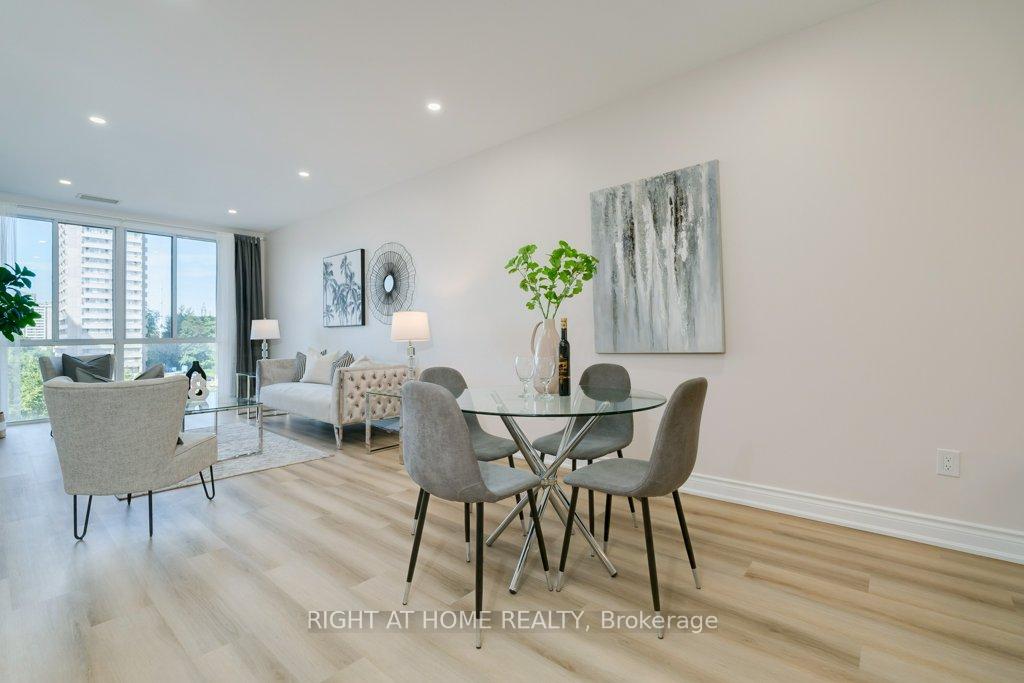 Photo 9 of Unit 402, 10 Gateway Boulevard, Toronto, Flemingdon Park — HOMEH