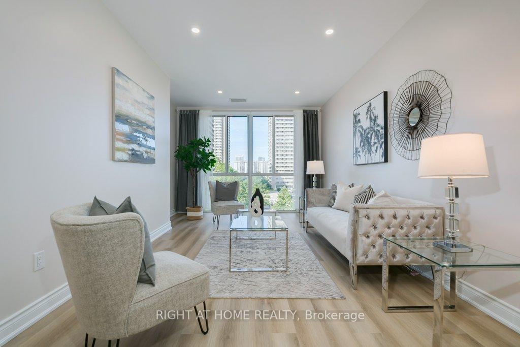Photo 7 of Unit 402, 10 Gateway Boulevard, Toronto, Flemingdon Park — HOMEH